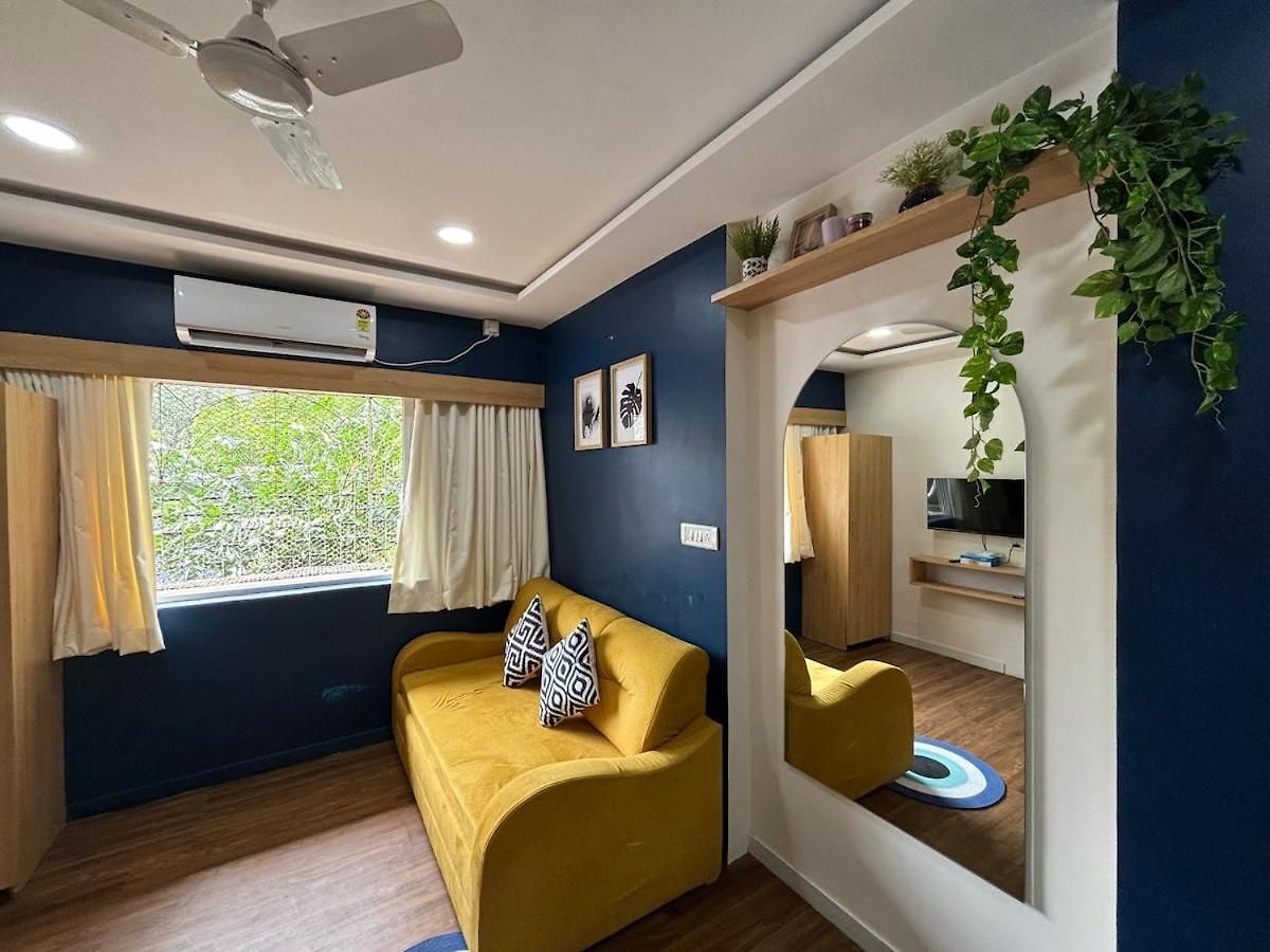Sea-front 1-bhk At Carterroad * Mumbai