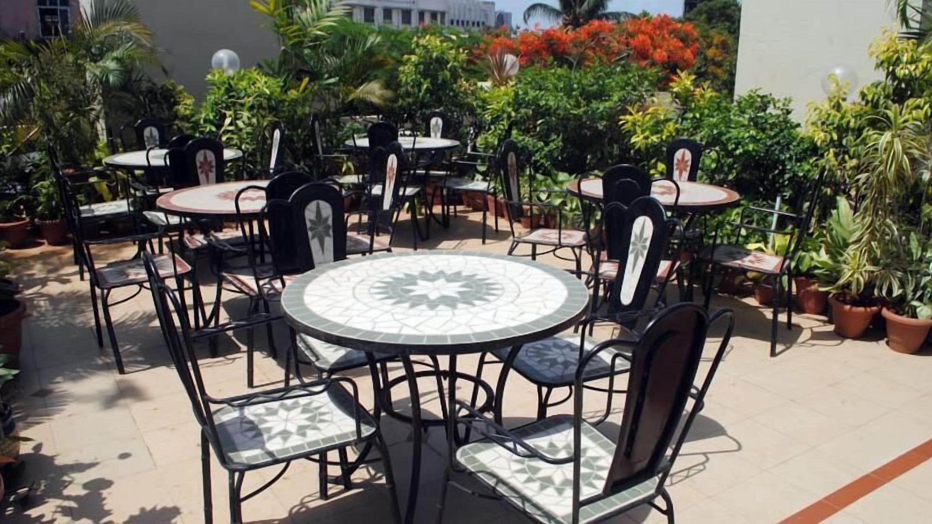 Airlines International Hotel