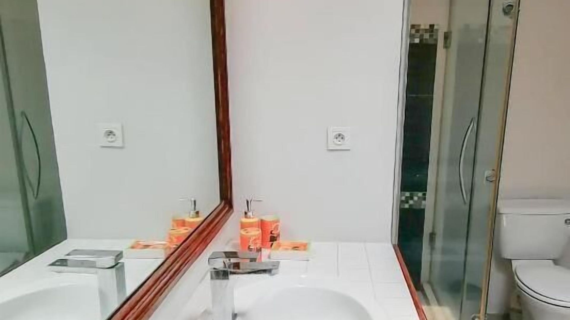 Hotel The Paradise By Tunga Mumbai
