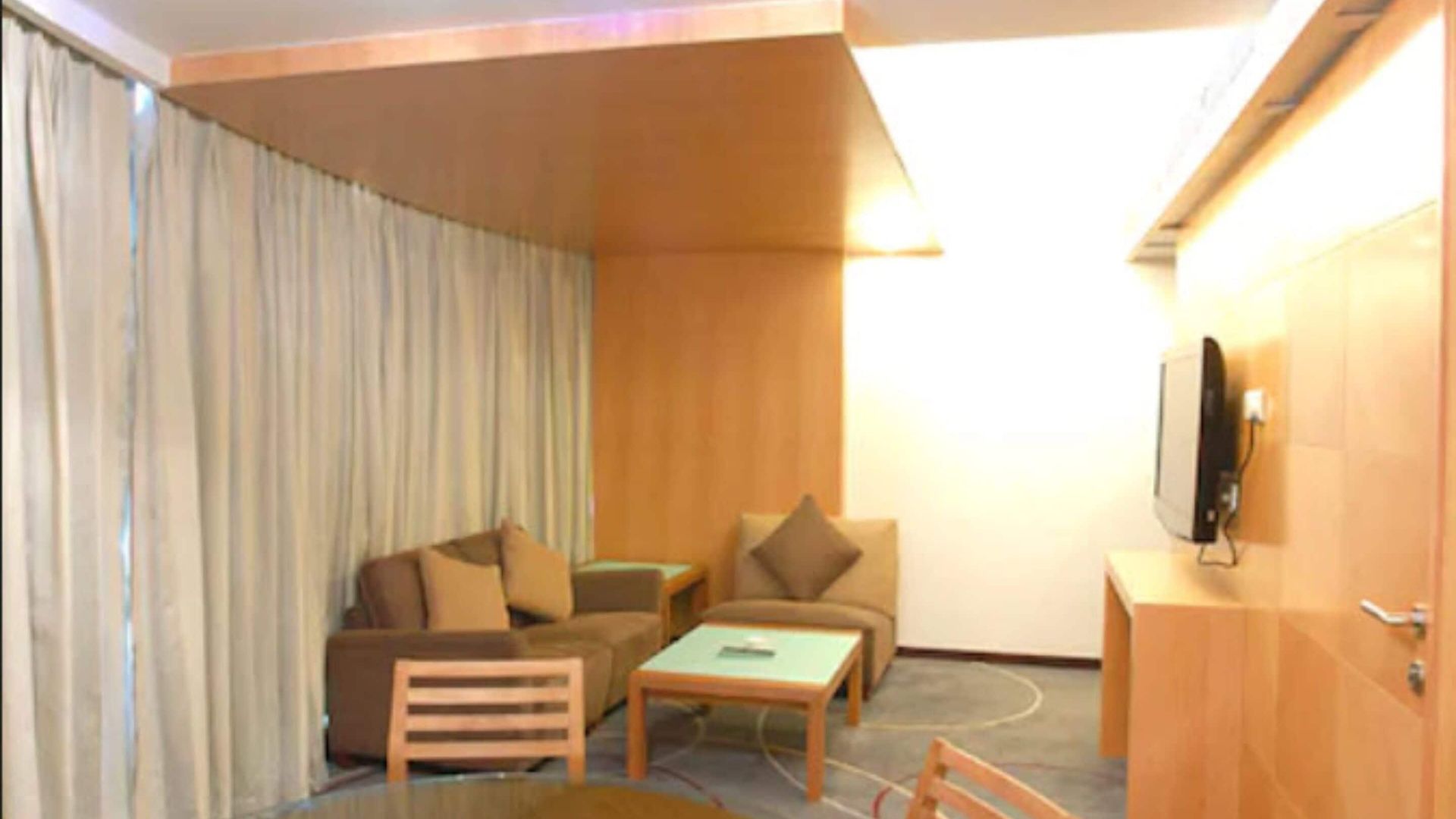 Peninsula Grand 4* Mumbai