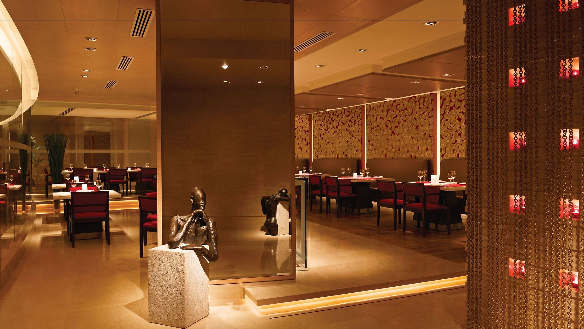 Trident Bandra Kurla 5*