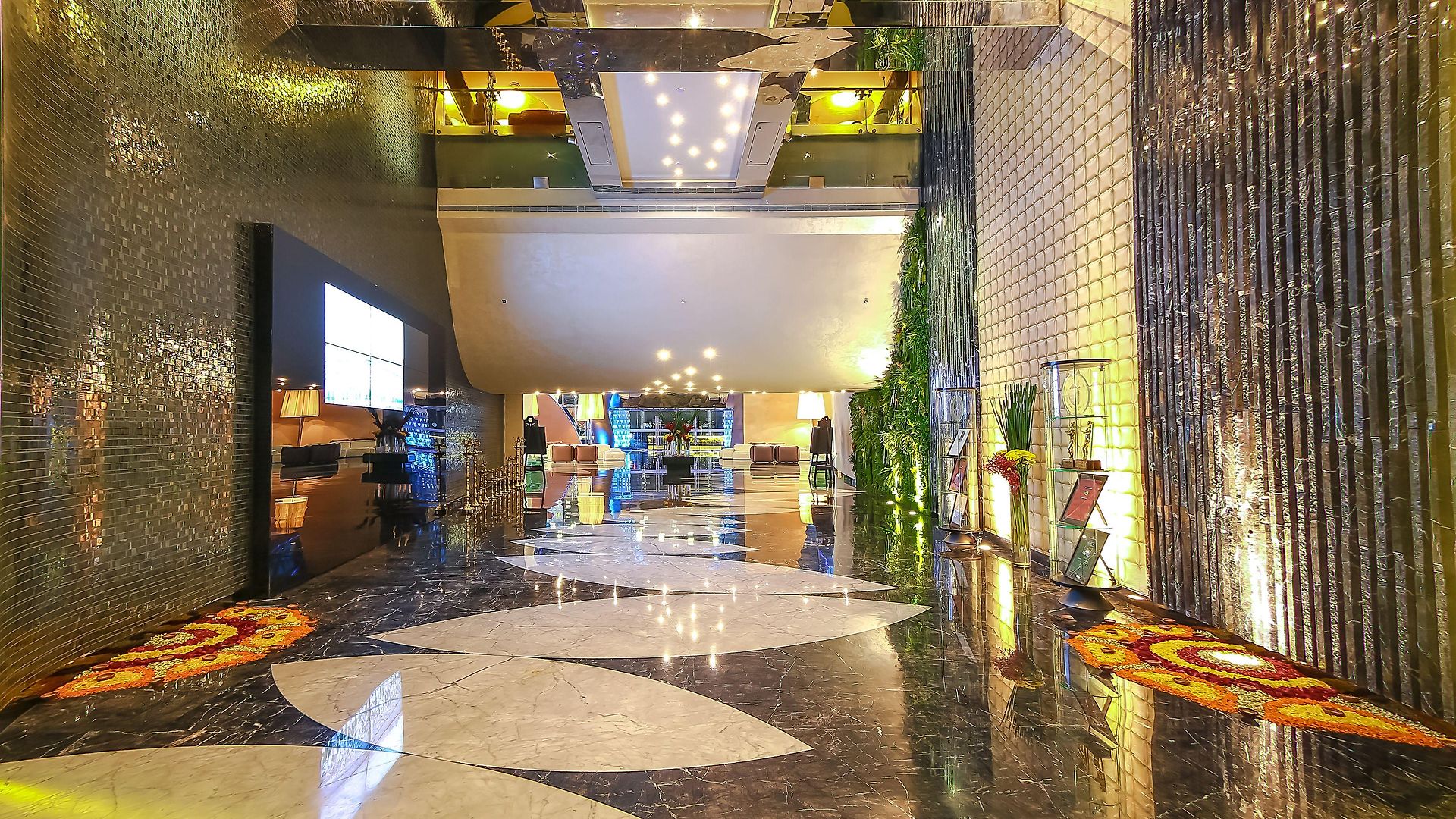 Sahara Star Hotel 5*