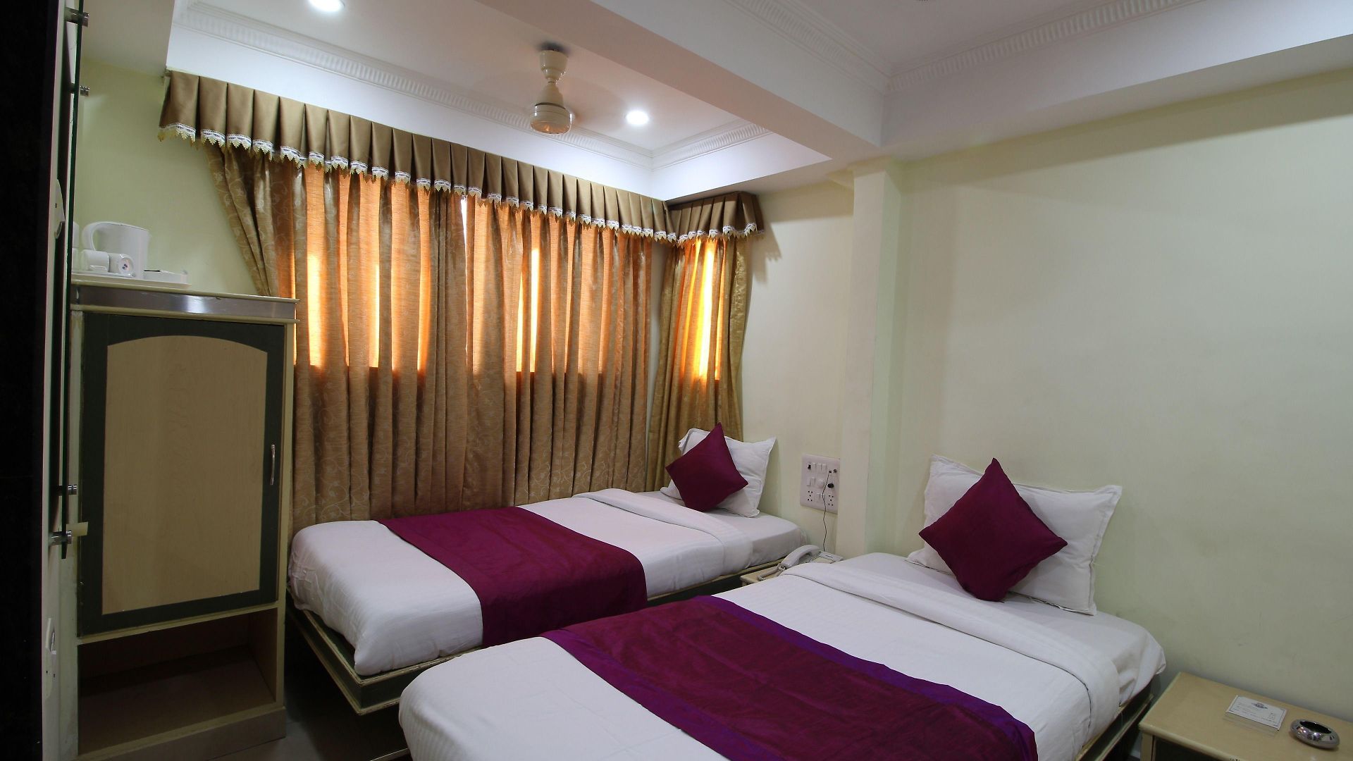Palace Hotel 2*
