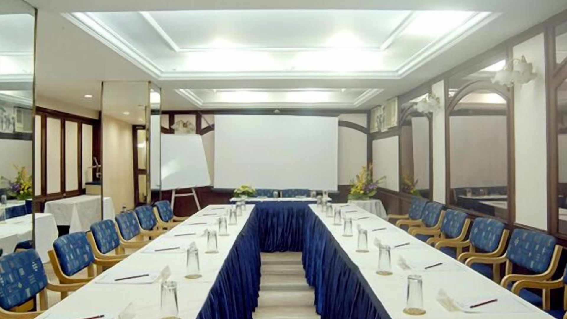 Hotel Regency