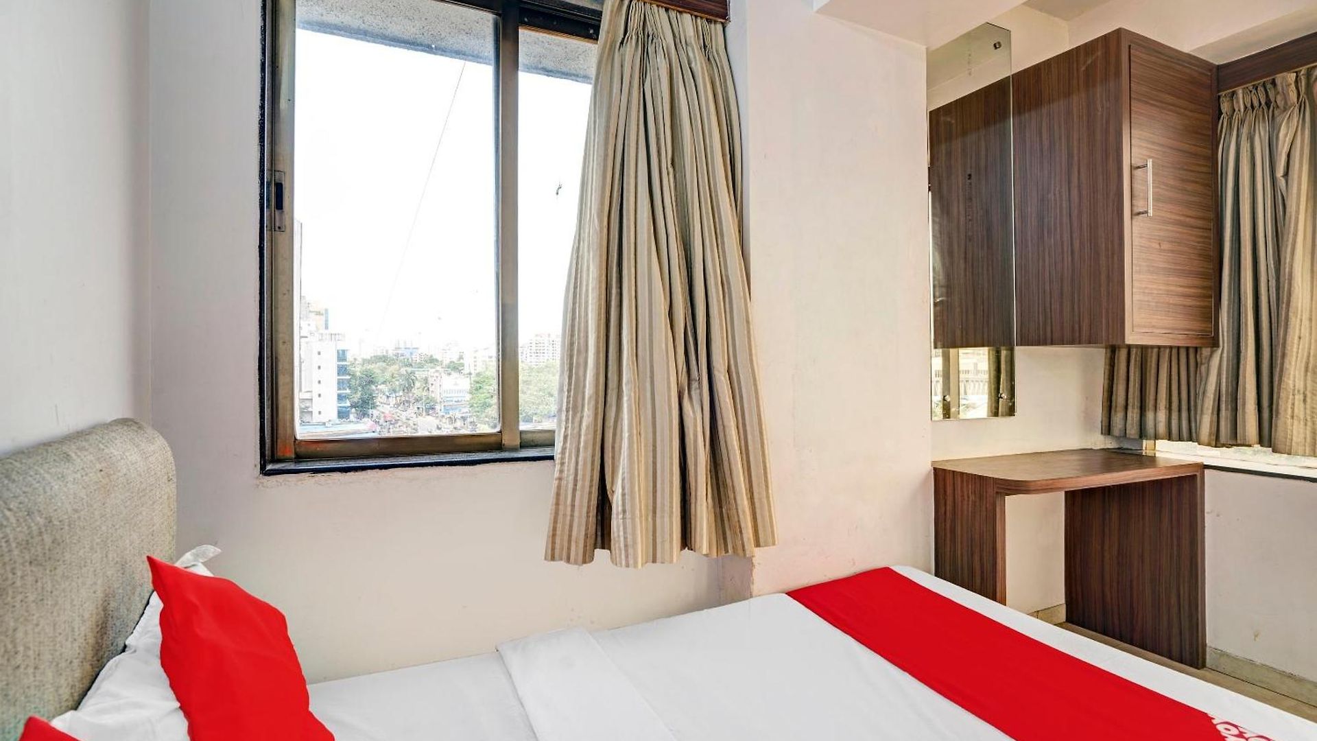 O Delight Near Andheri Railway Station Hotel
