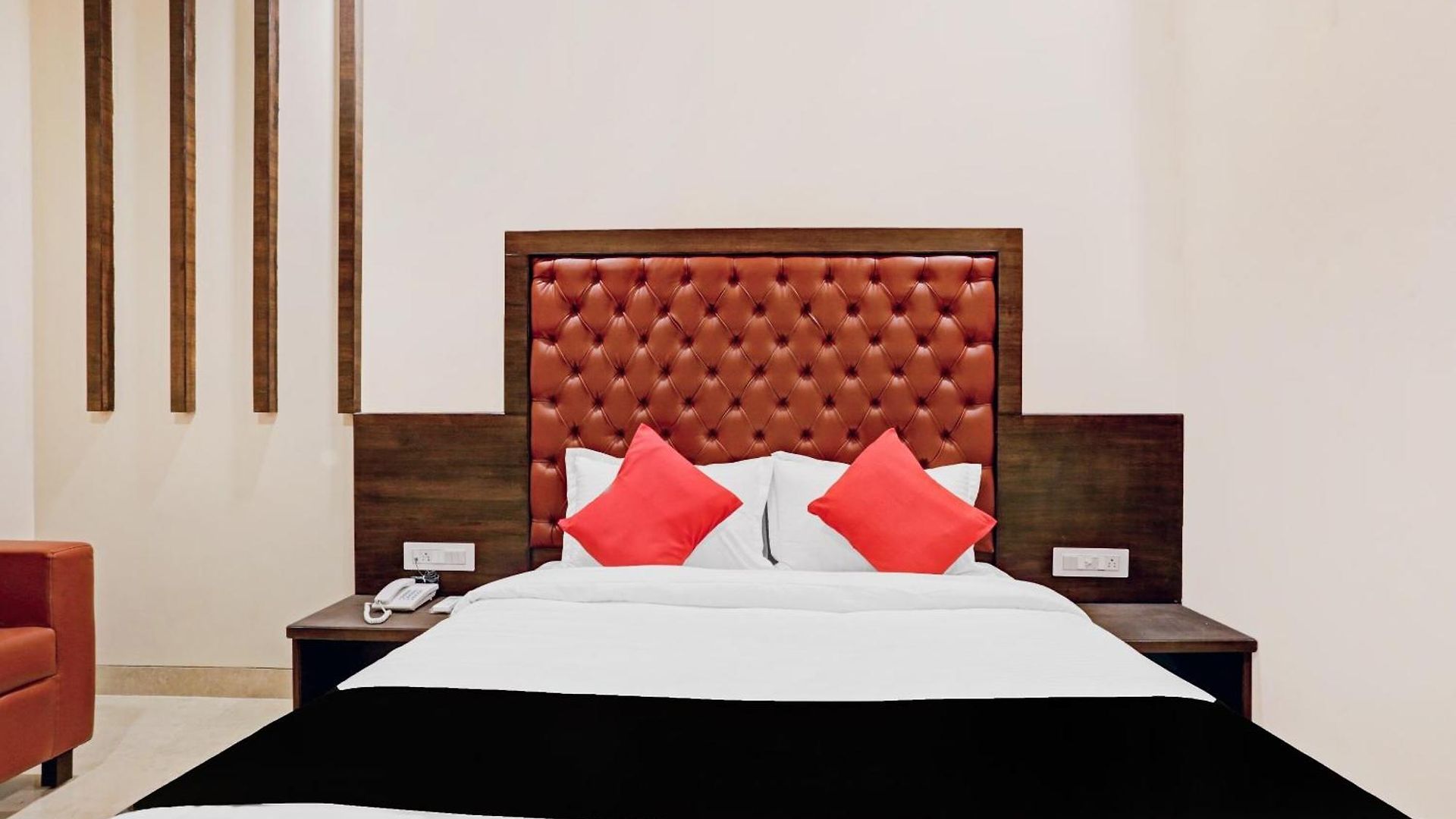 Hotel Collection O Vertigo Mumbai