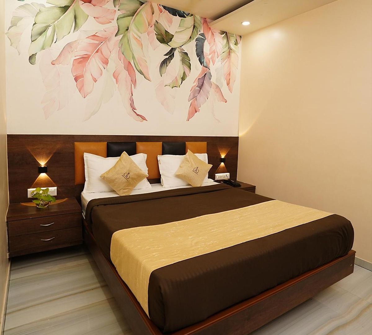 Hotel Royce Executive Near Us Consulate, Bandra Kurla Complex Mumbai
