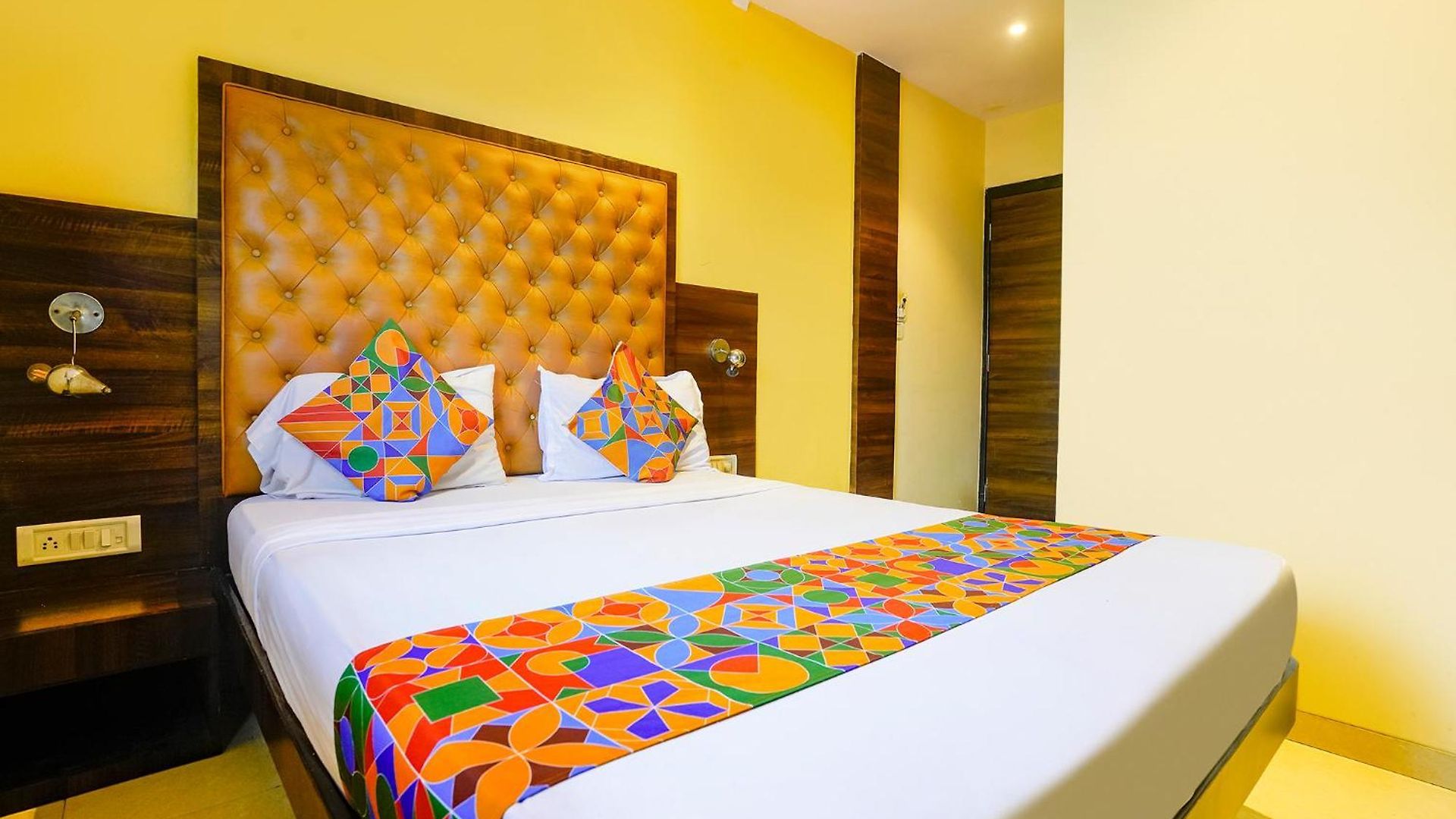 Hotel Via New Silver Elite