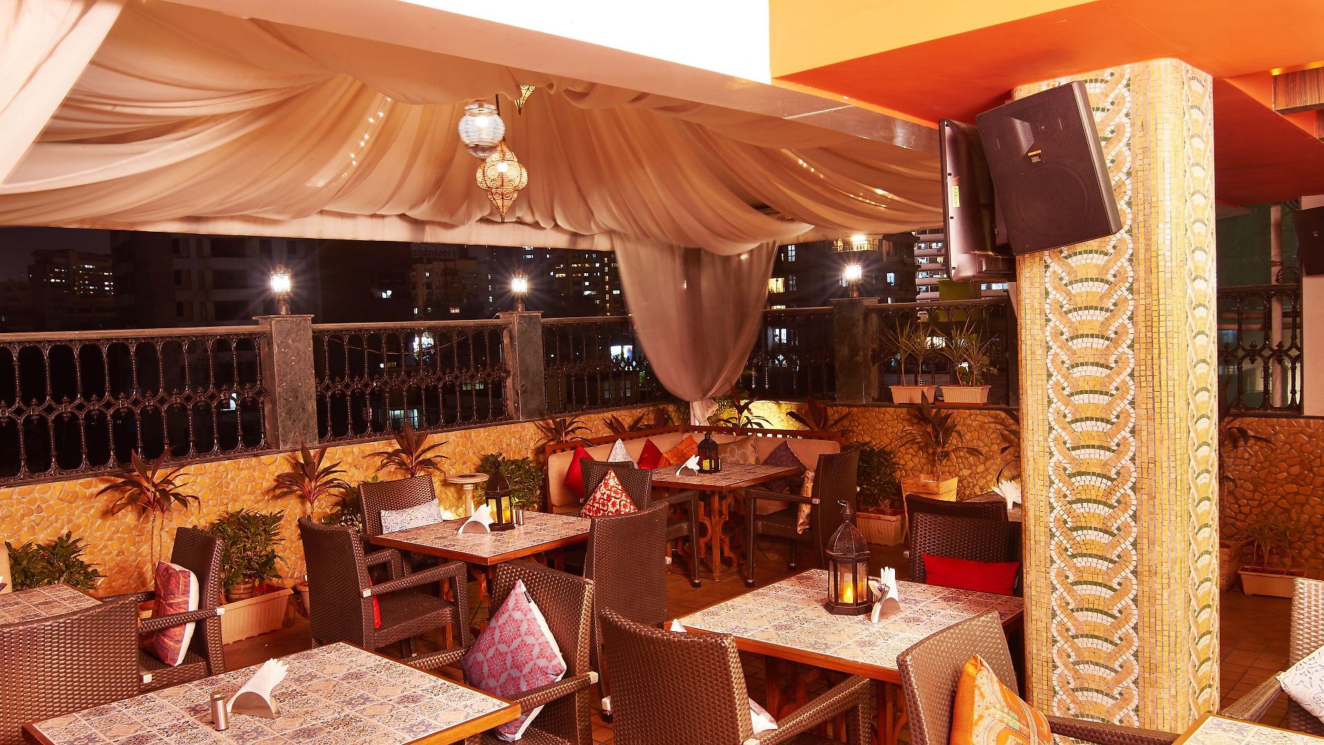 The Shalimar Hotel, Kemps Corner