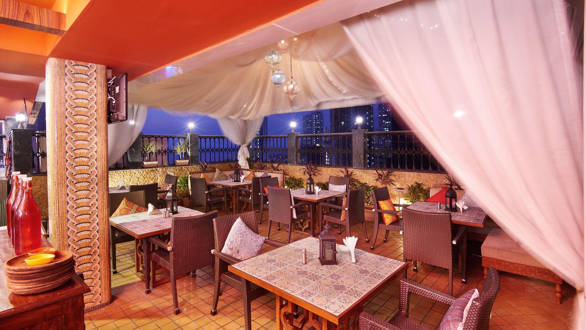 Hotel The Shalimar Hotel, Kemps Corner