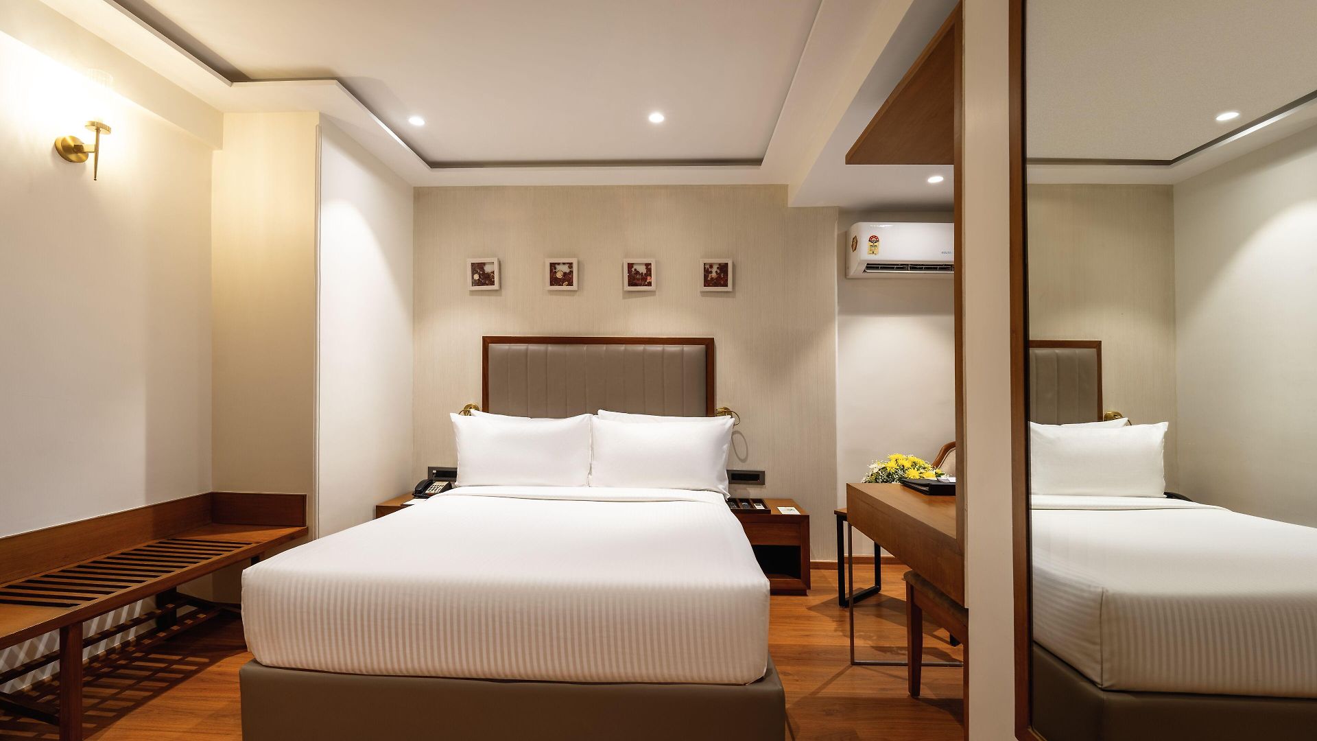 Hotel The Shalimar Hotel, Kemps Corner