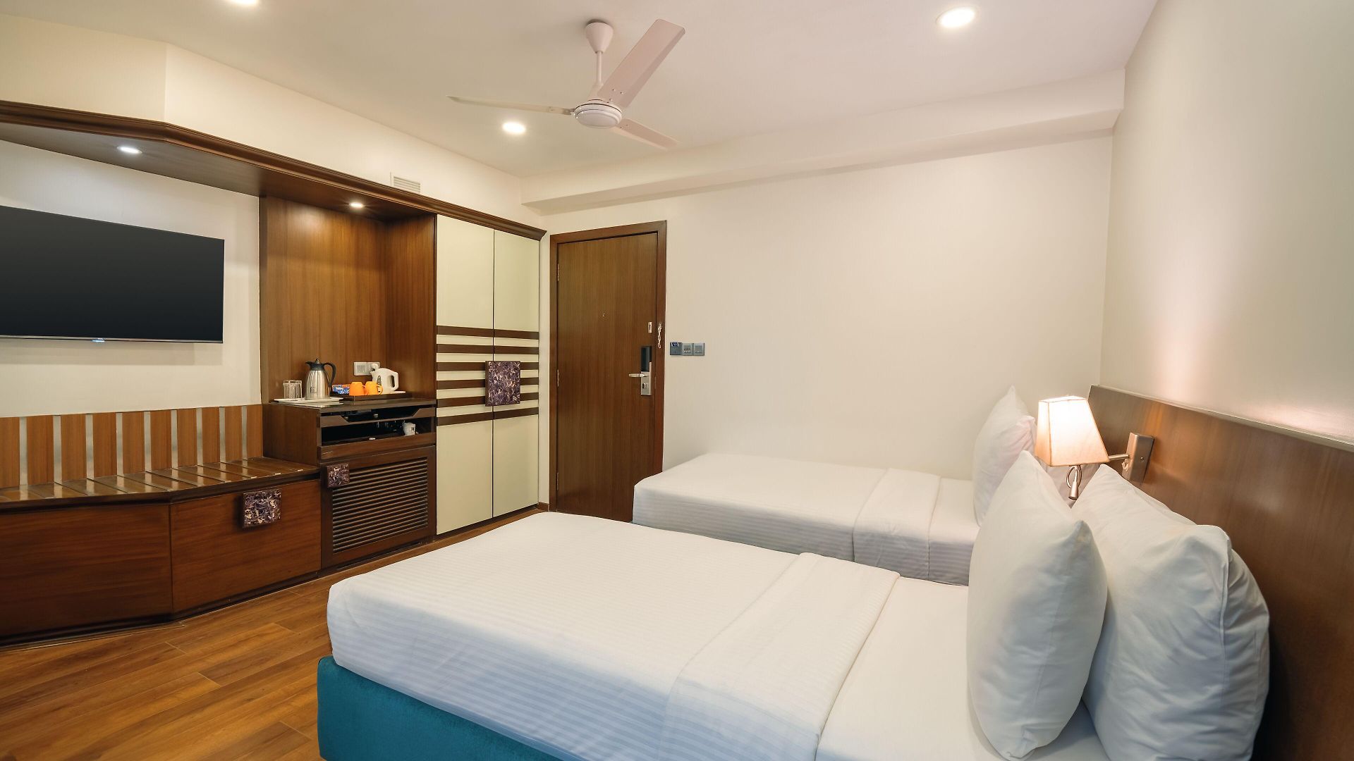 Hotel The Shalimar Hotel, Kemps Corner Mumbai