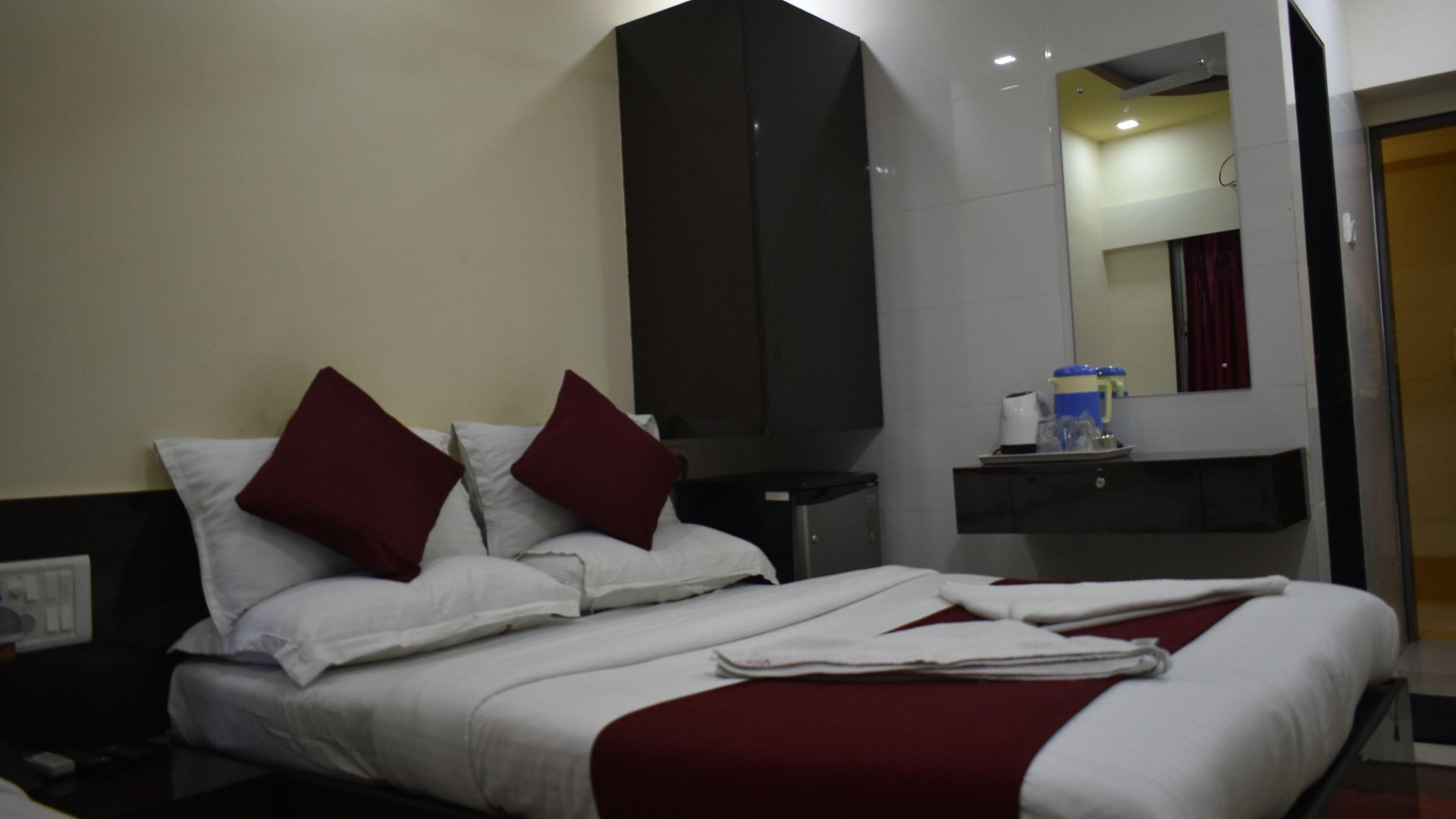 Arma Court - Near Us Embassy, Bkc Hotel 2*