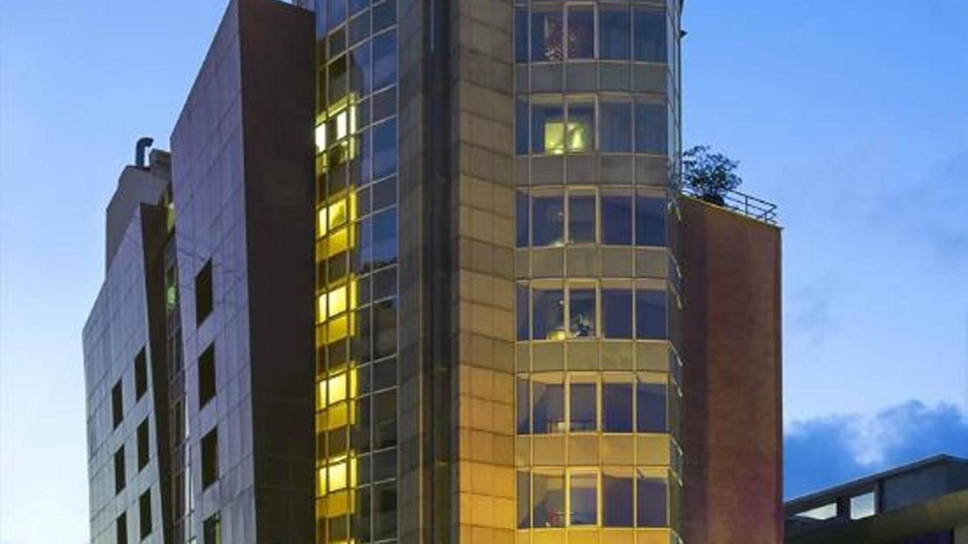 The Regale By Tunga Hotel