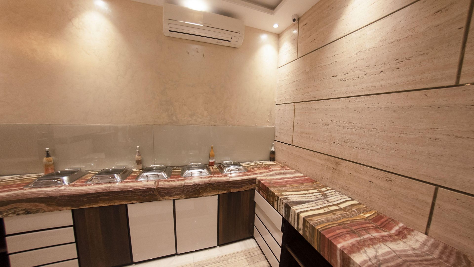 Manama Hotel Mumbai