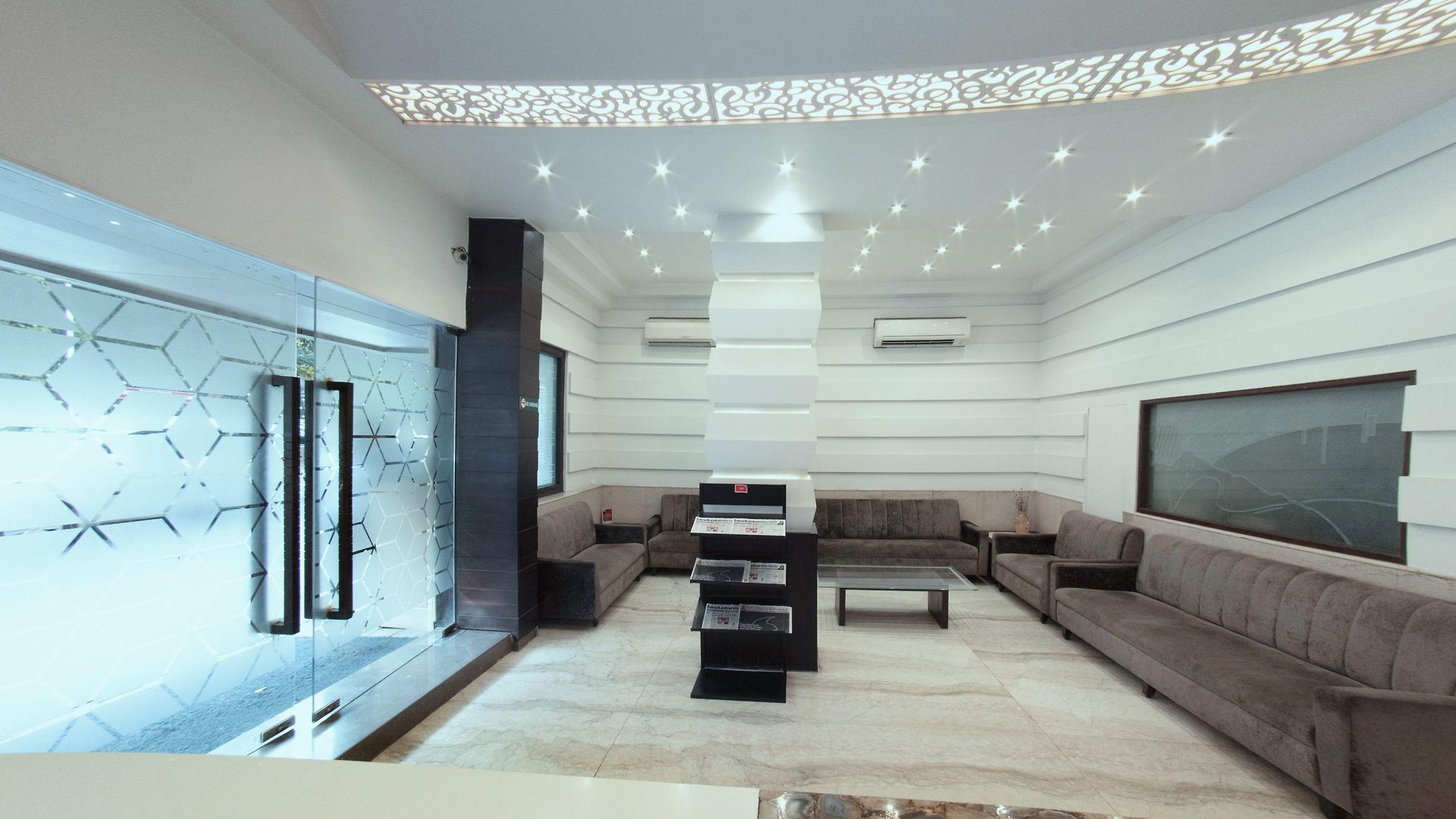 Hotel Manama Mumbai