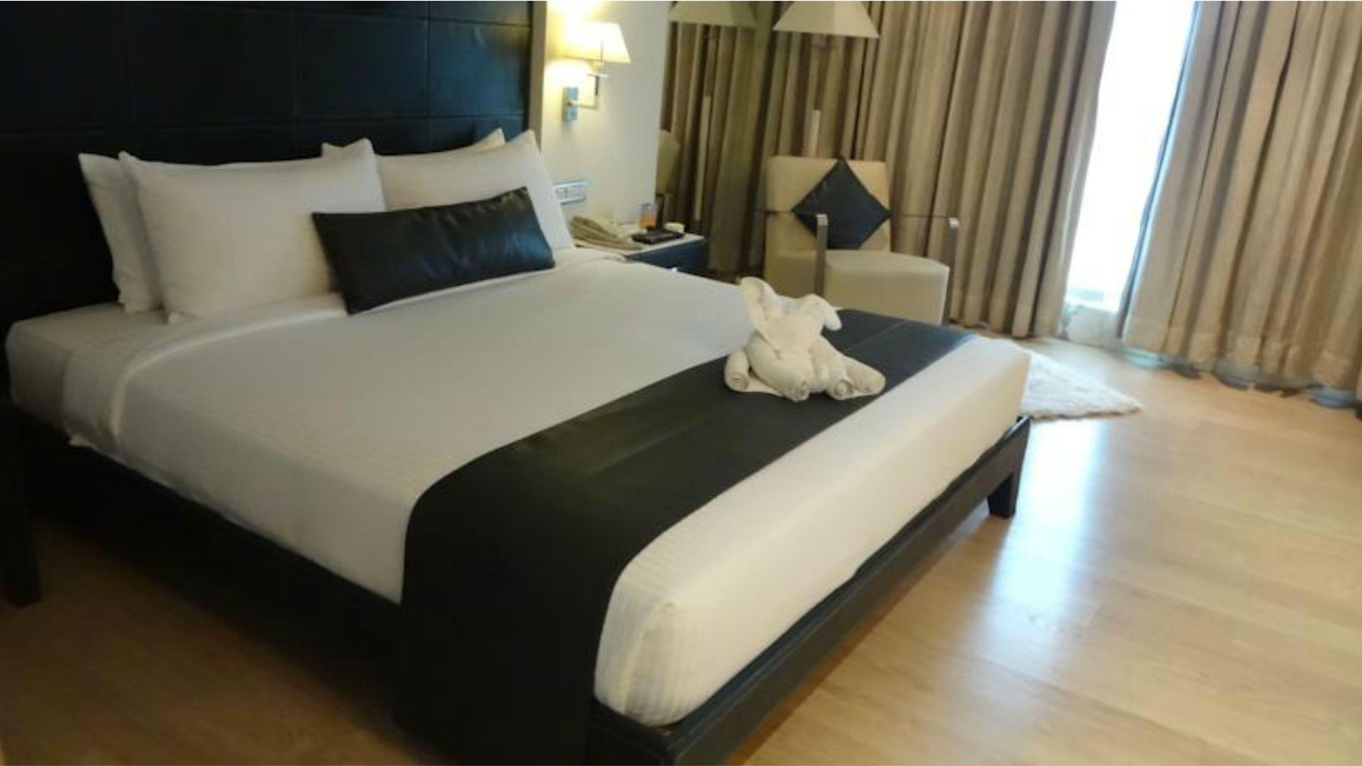 Mirage Hotel, International Airport Hotel 4*