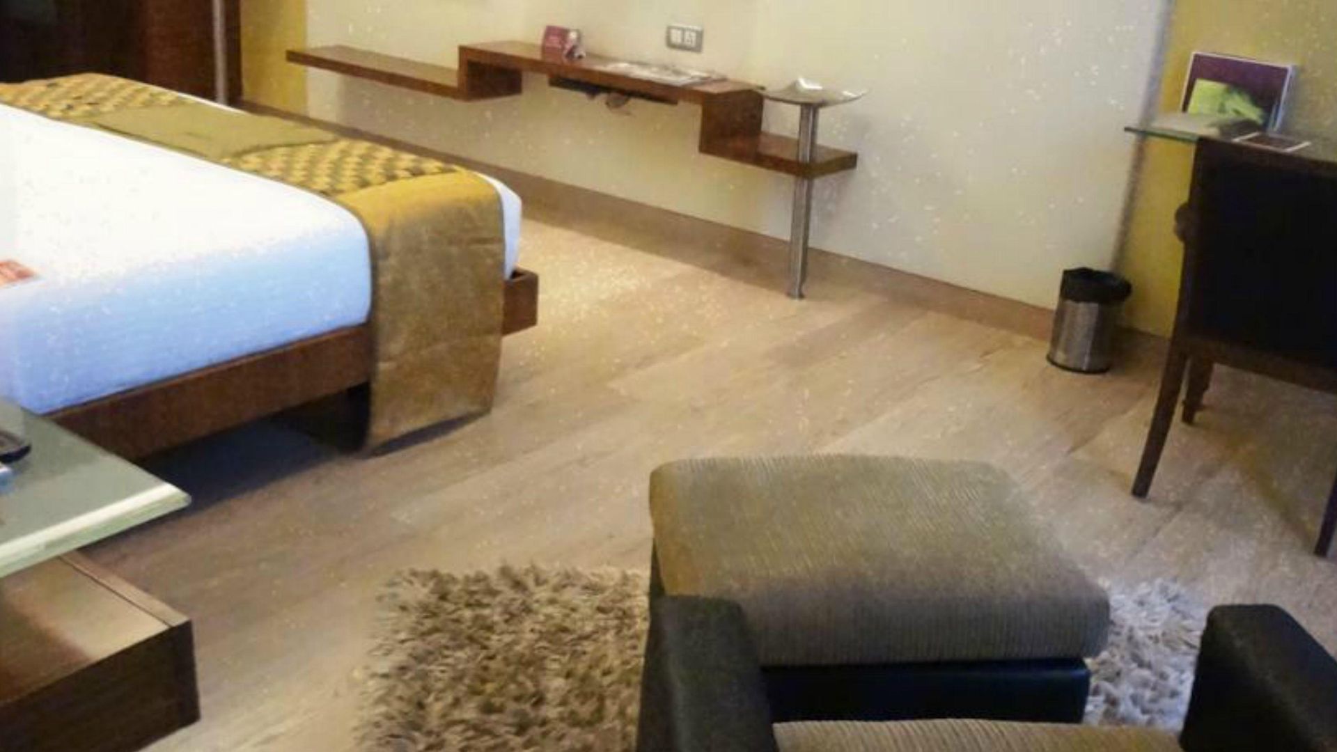 Hotel Mirage Hotel, International Airport 4*