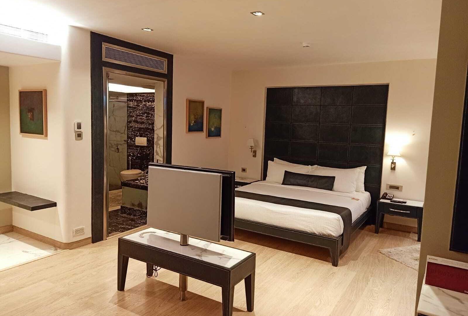 Hotel Mirage Hotel, International Airport Mumbai