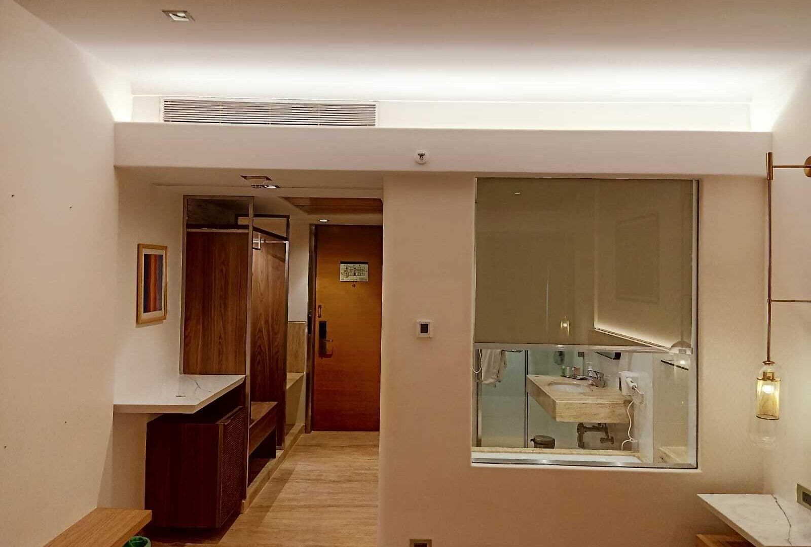 Hotel Mirage Hotel, International Airport 4*