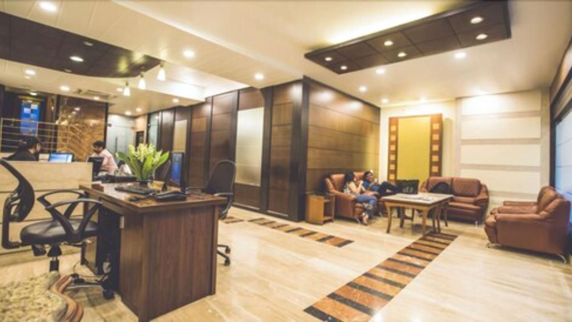 Airport International 3*