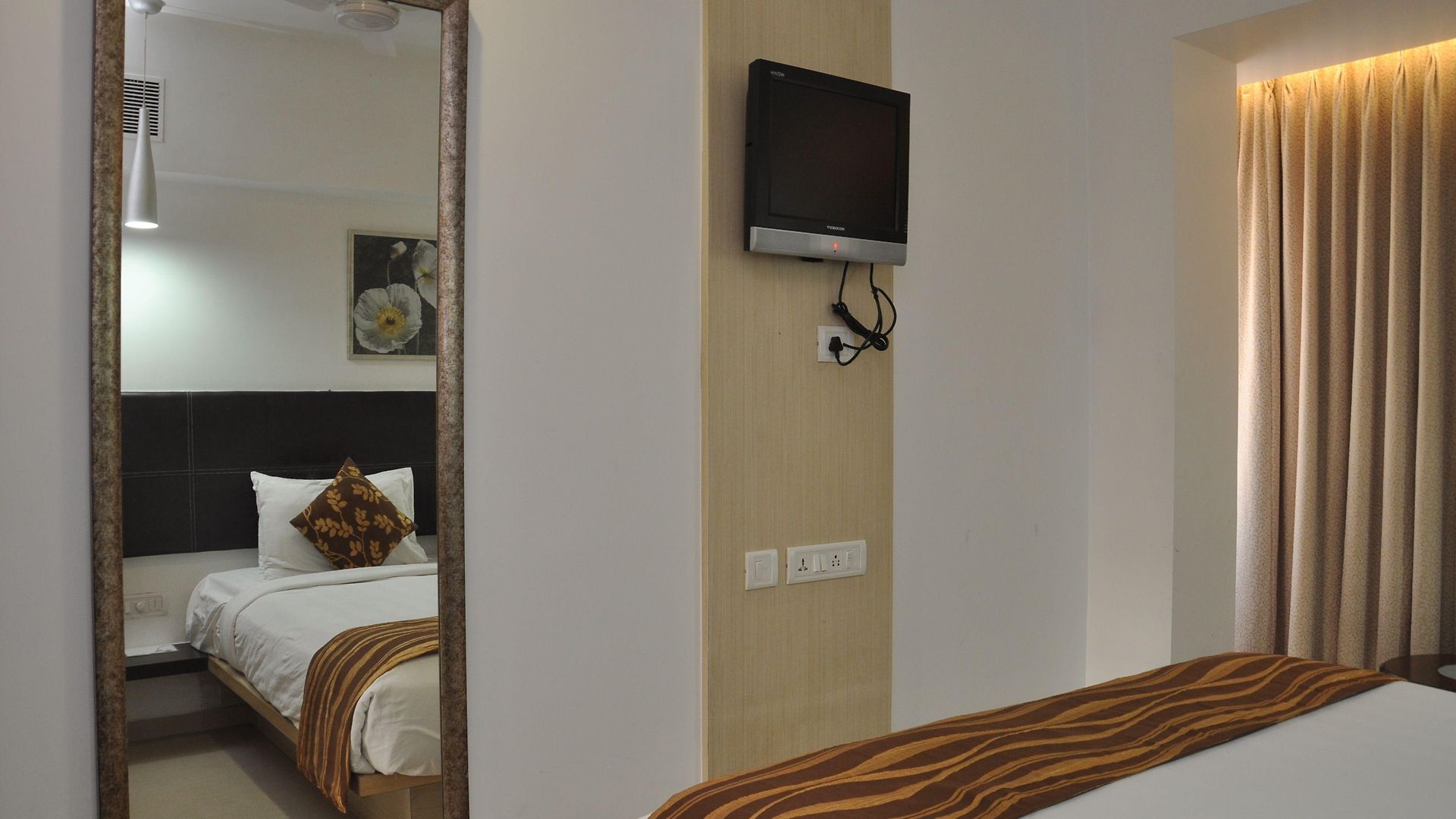 The Oriental Residency Hotel 3*
