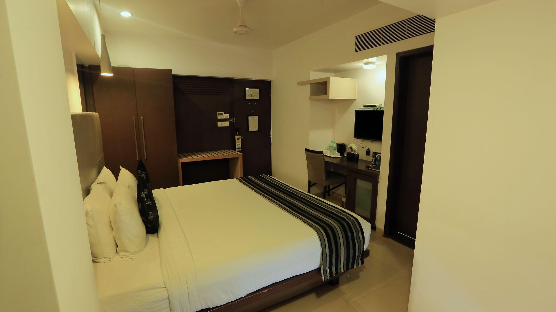 Hotel The Oriental Residency