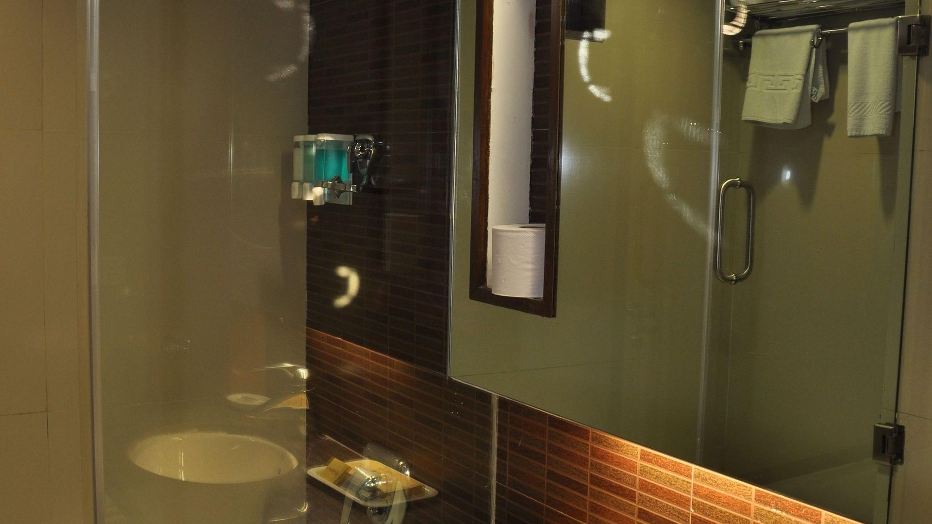 Hotel The Oriental Residency 3*