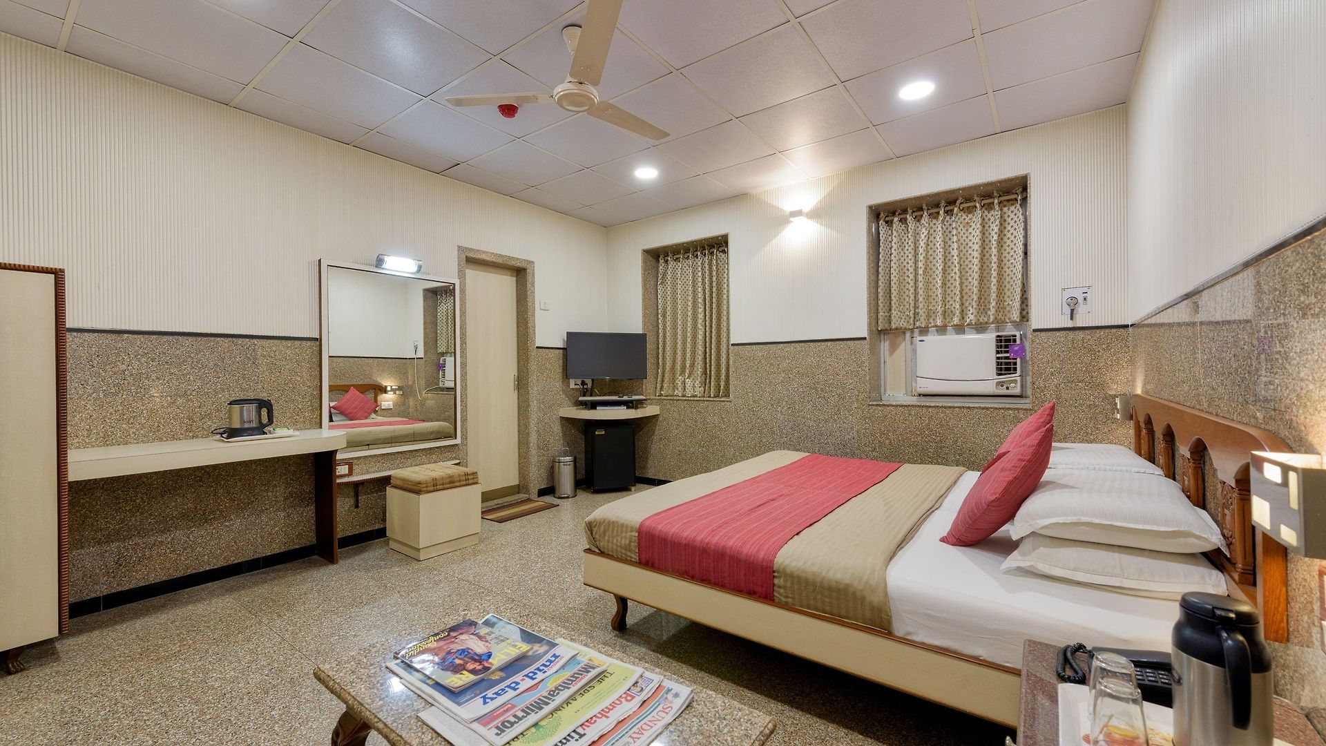 Hotel Royal Castle Mumbai