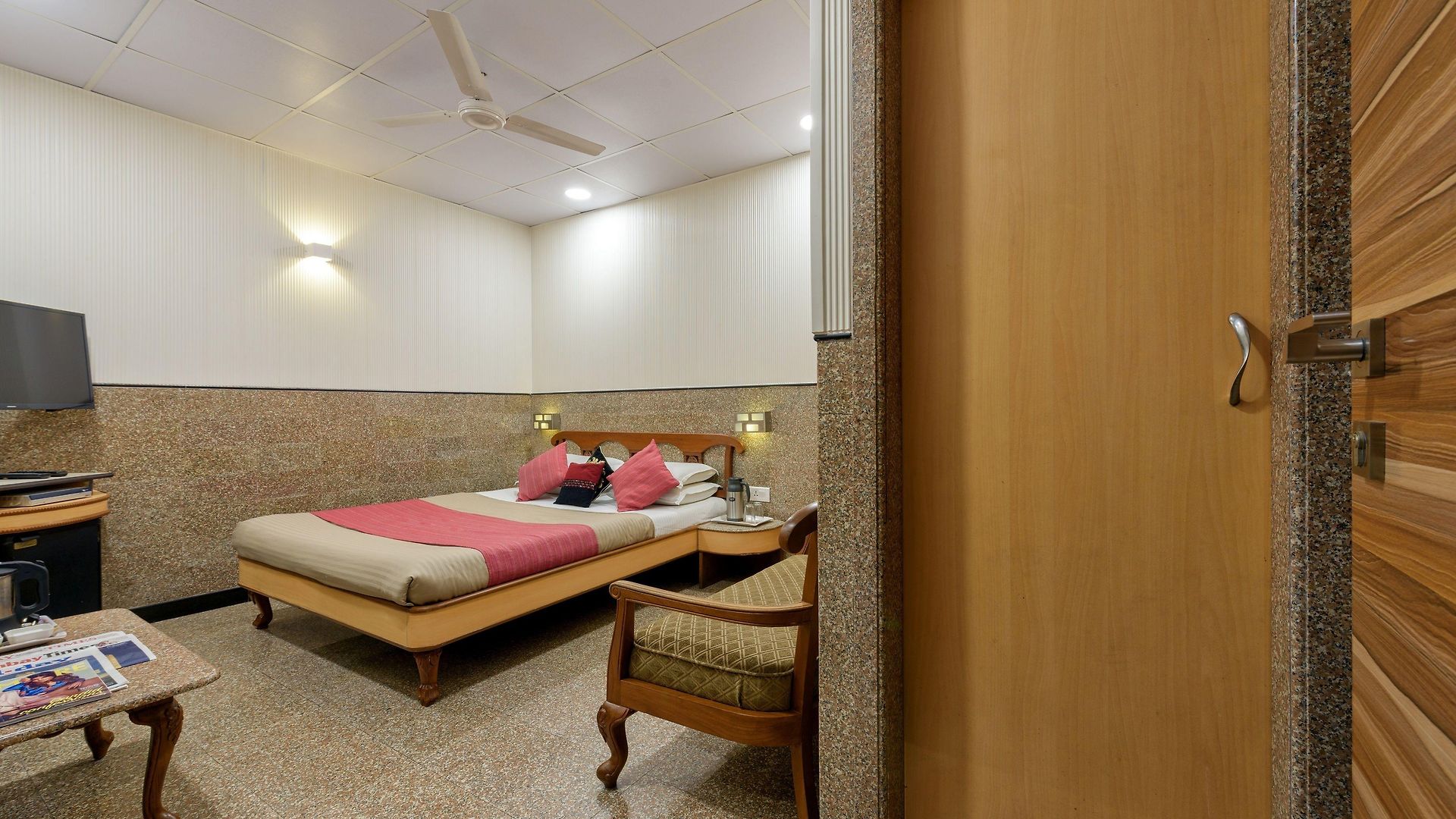 Hotel Royal Castle Mumbai
