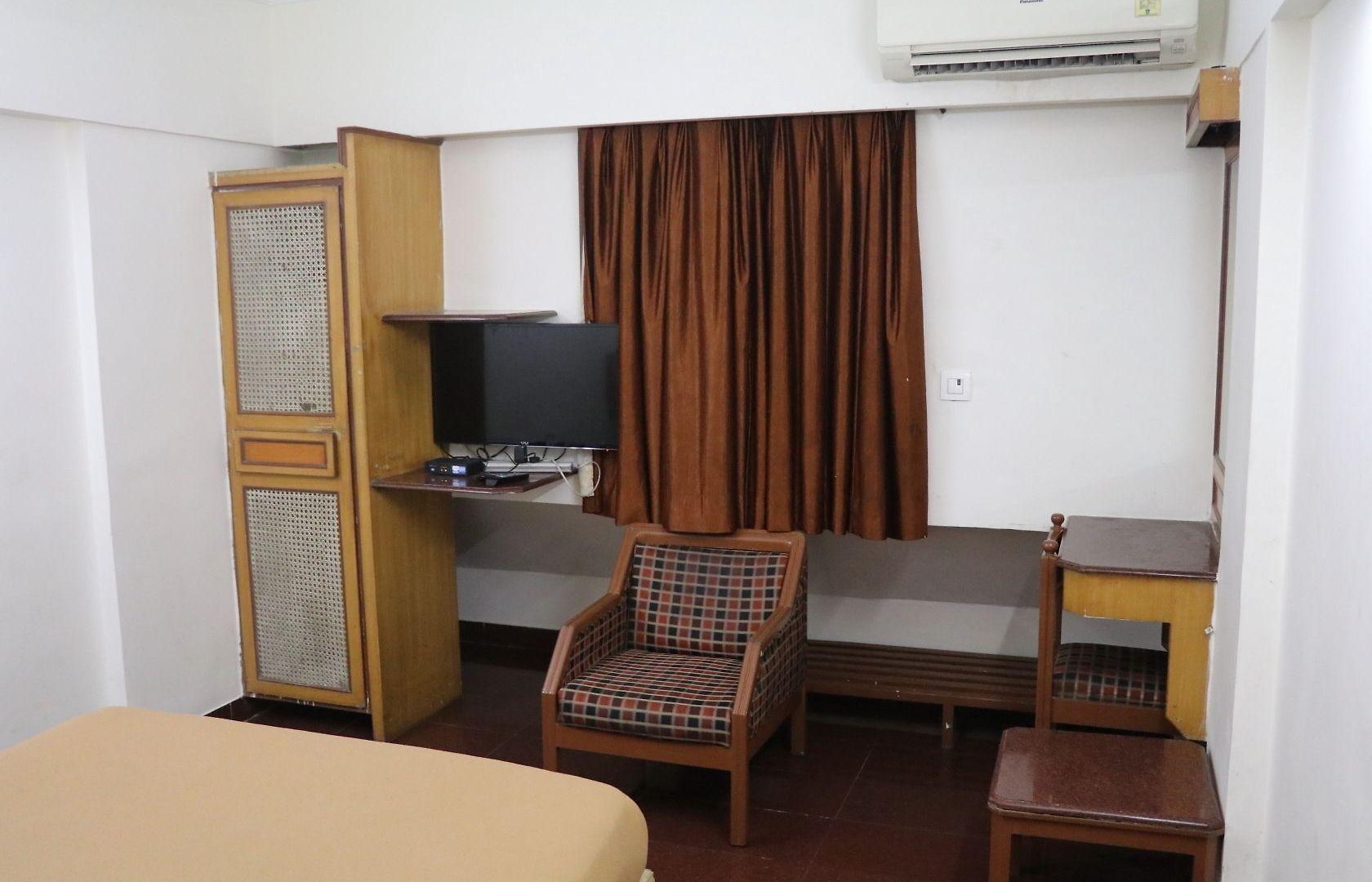 Milan International Hotel Mumbai