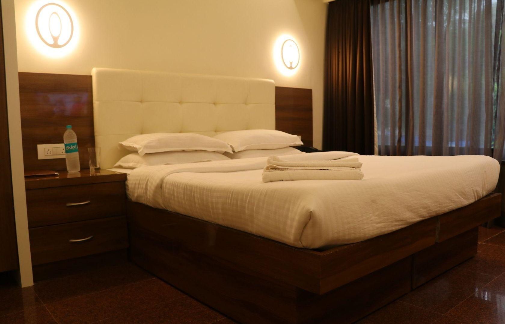 Milan International Hotel 3*