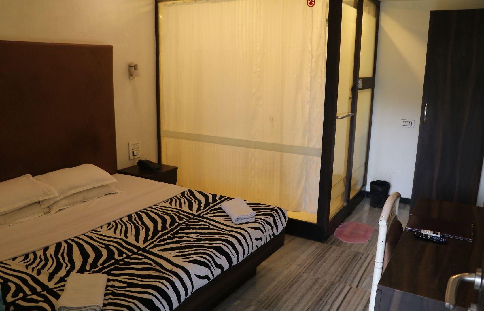 Milan International 3* Mumbai