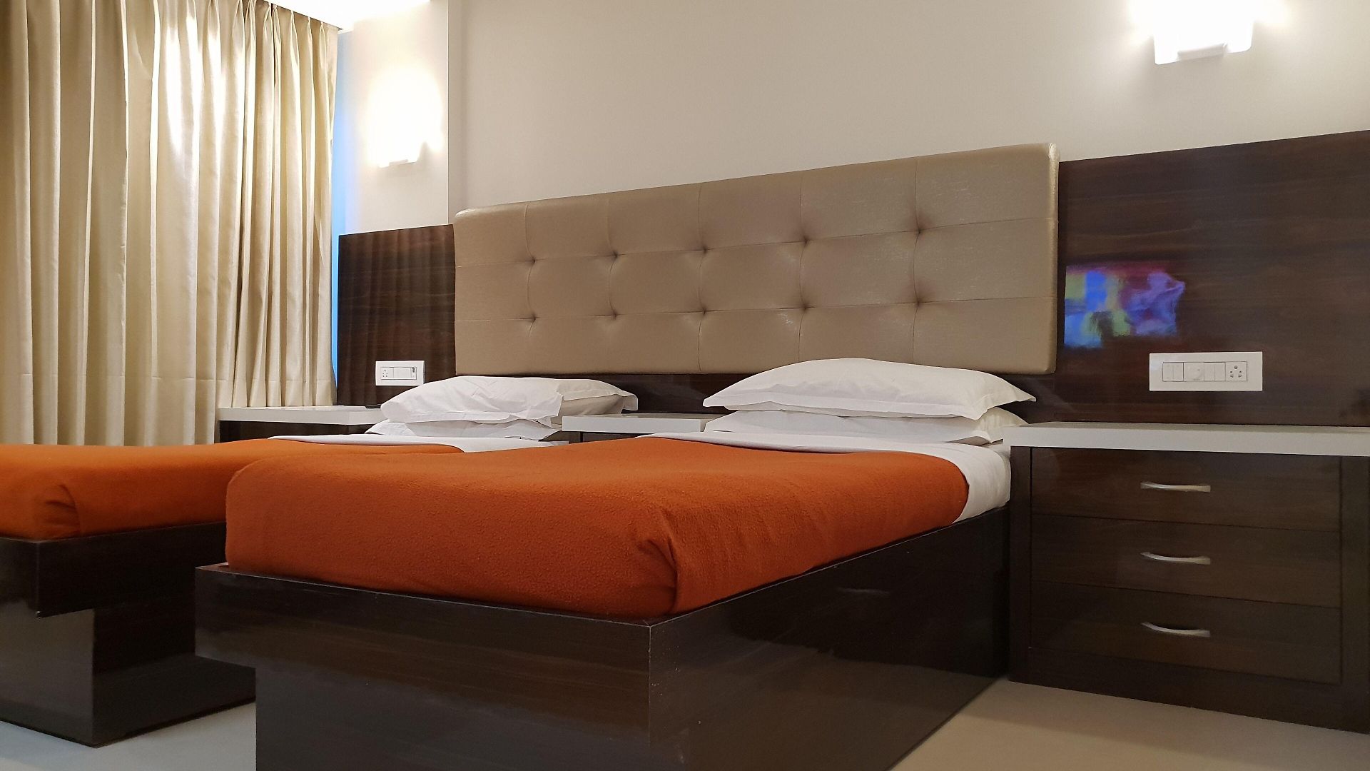 Milan International Hotel