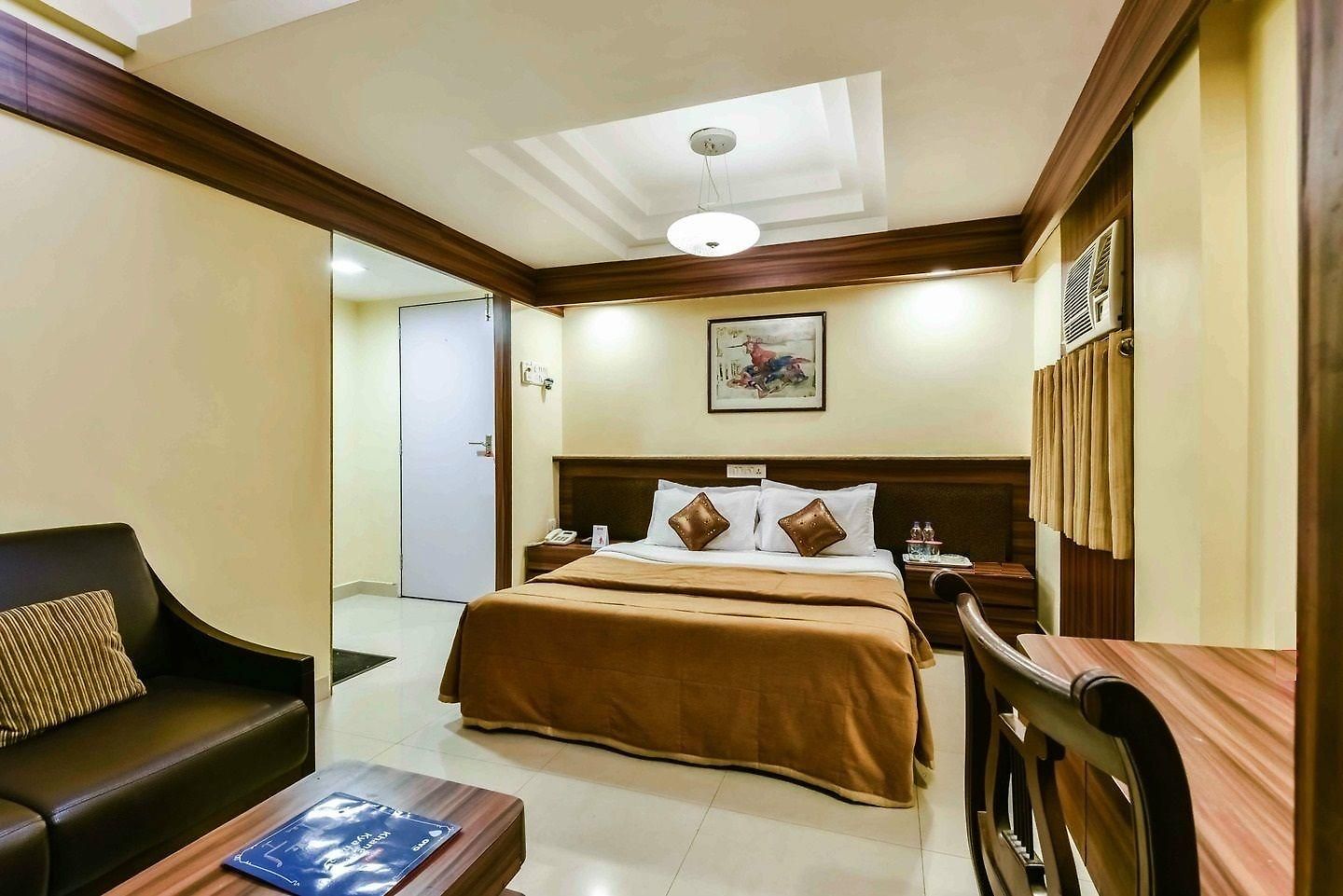 Hotel Metro Palace Bandra