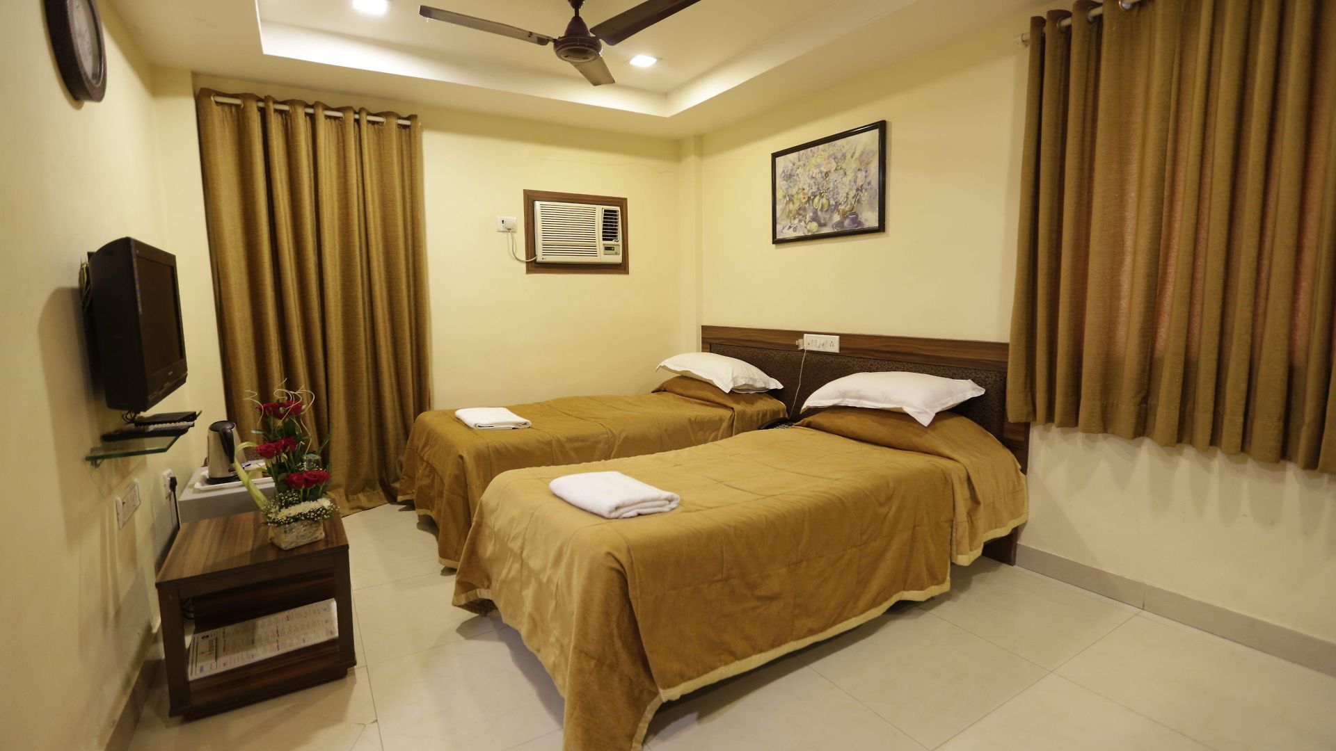 Metro Palace Bandra Hotel 3*