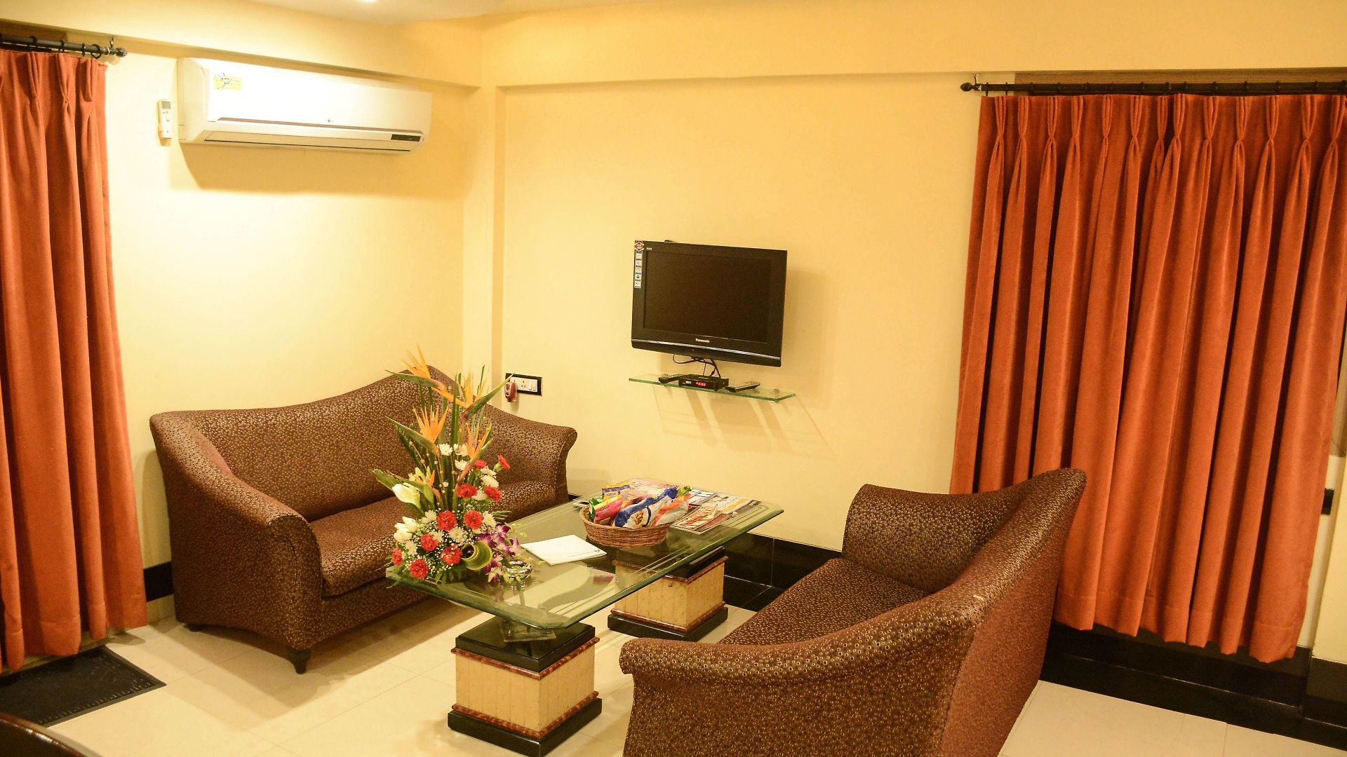 Metro Palace Bandra Mumbai