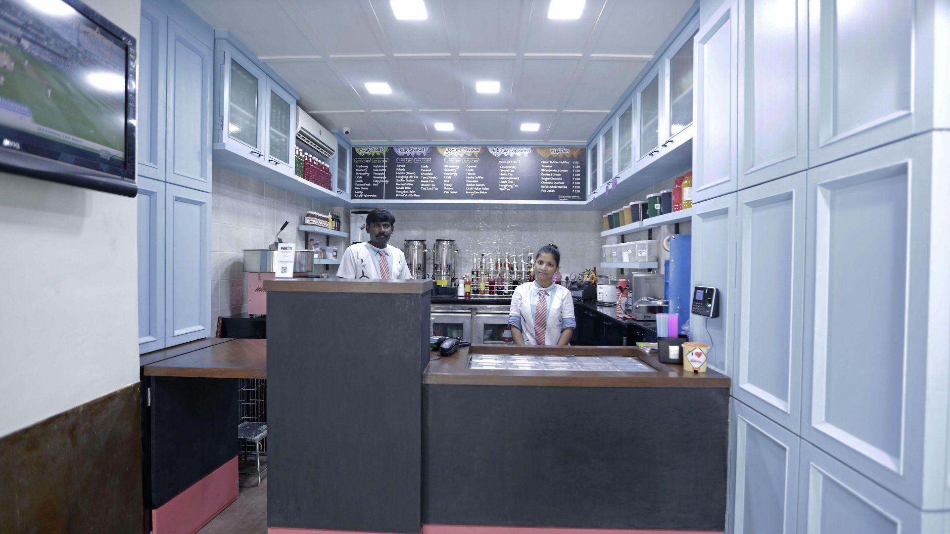 Metro Palace Bandra Hotel