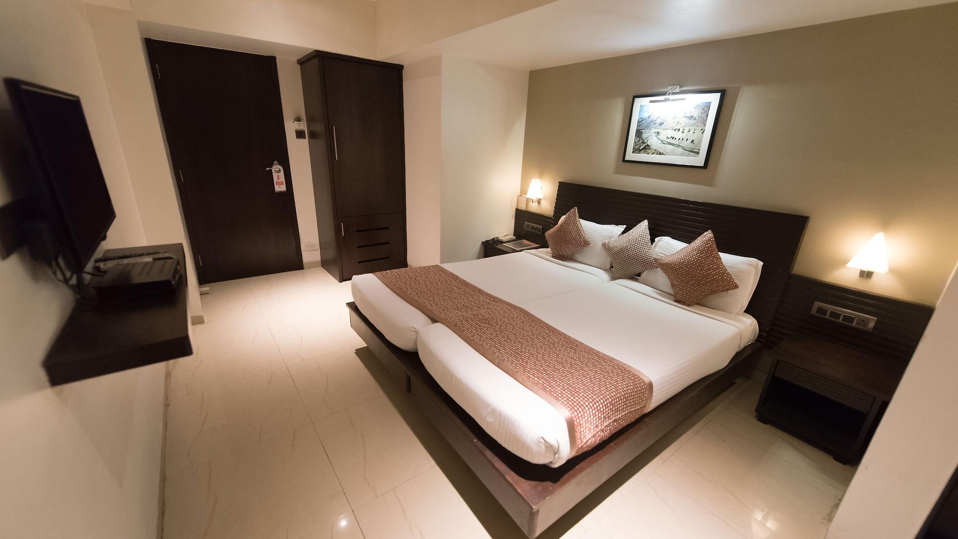 Le Grande - International Airport Hotel Mumbai