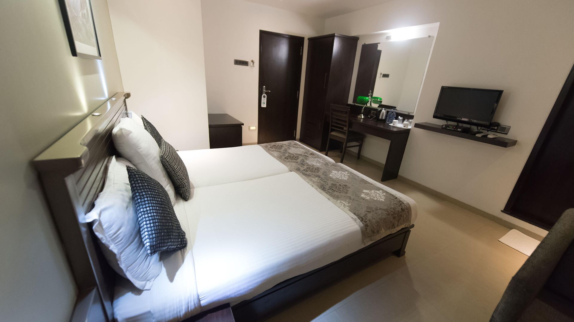 Le Grande - International Airport Hotel Mumbai