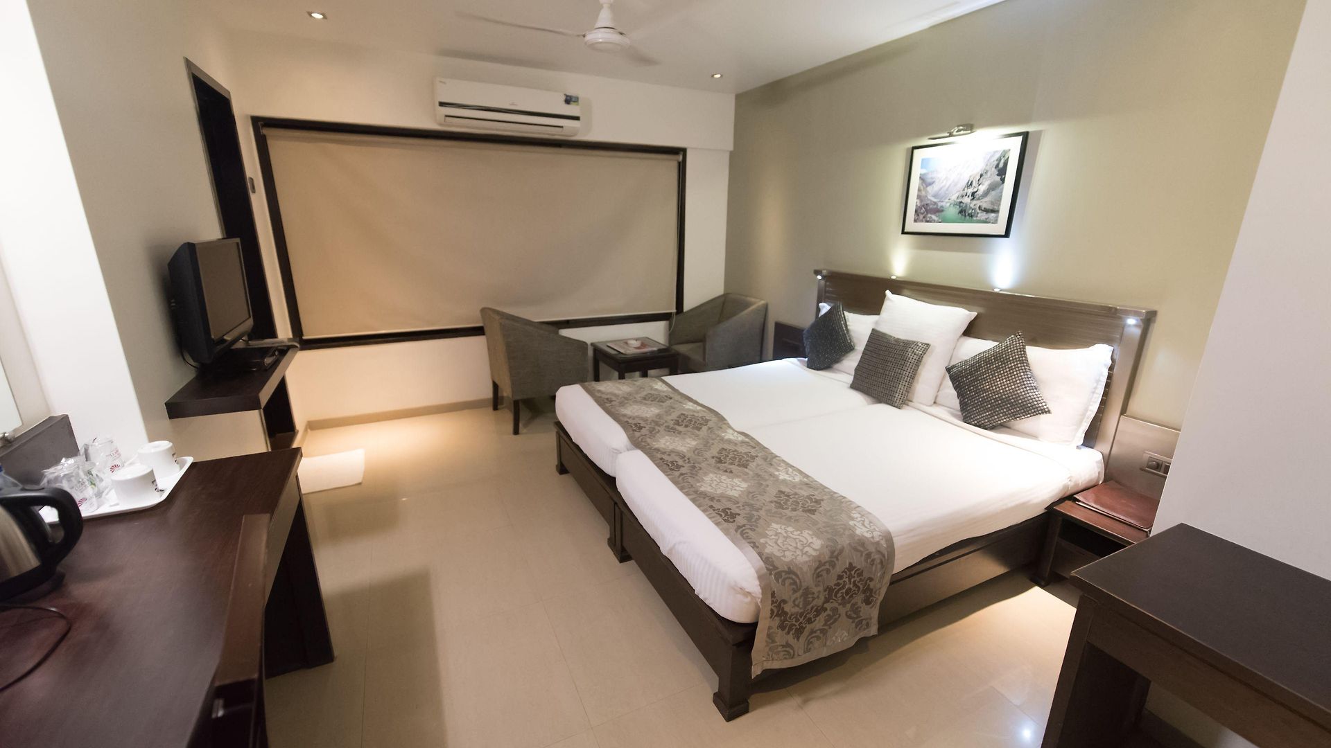 Le Grande - International Airport Hotel Mumbai