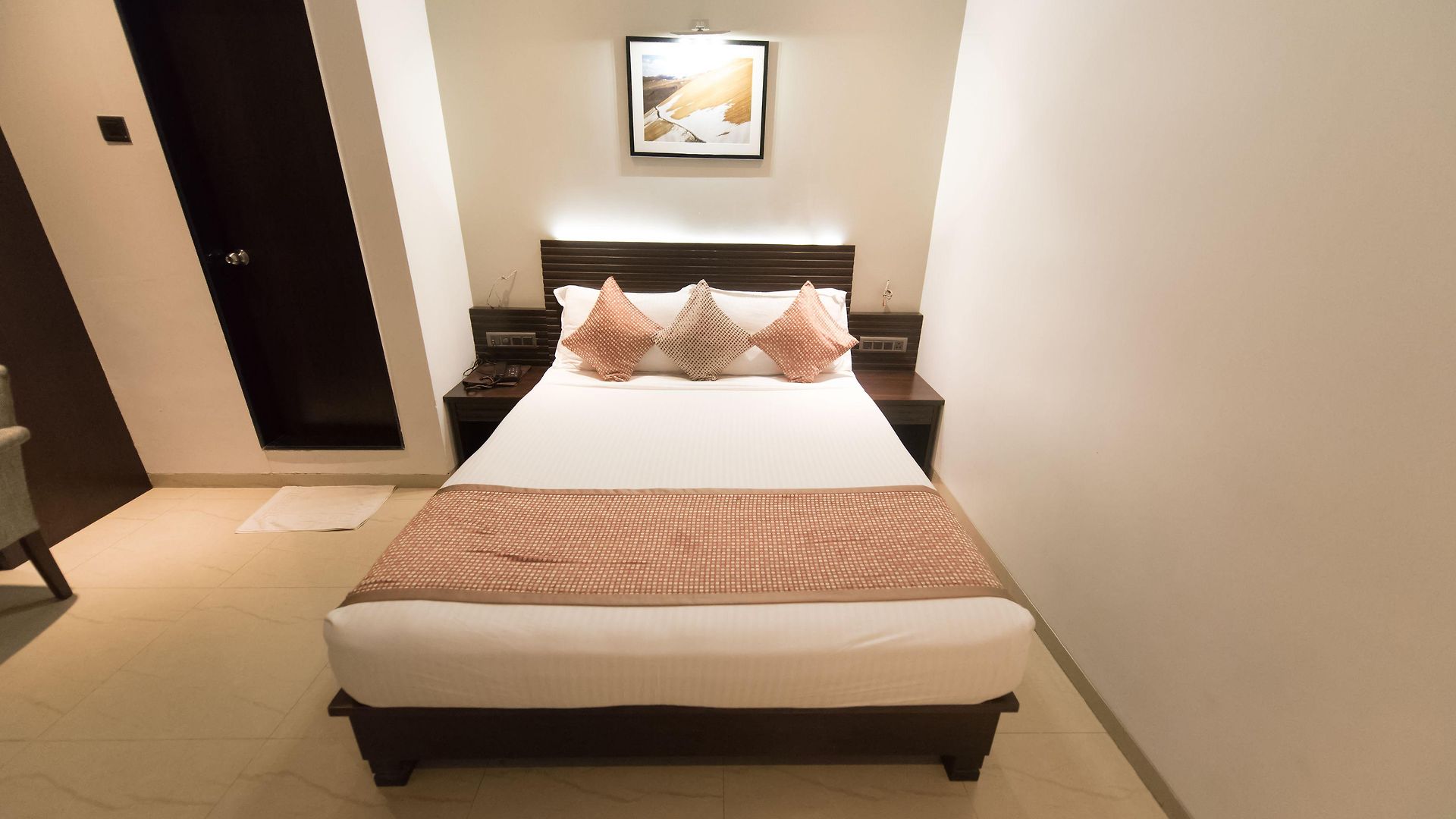 Hotel Le Grande - International Airport
