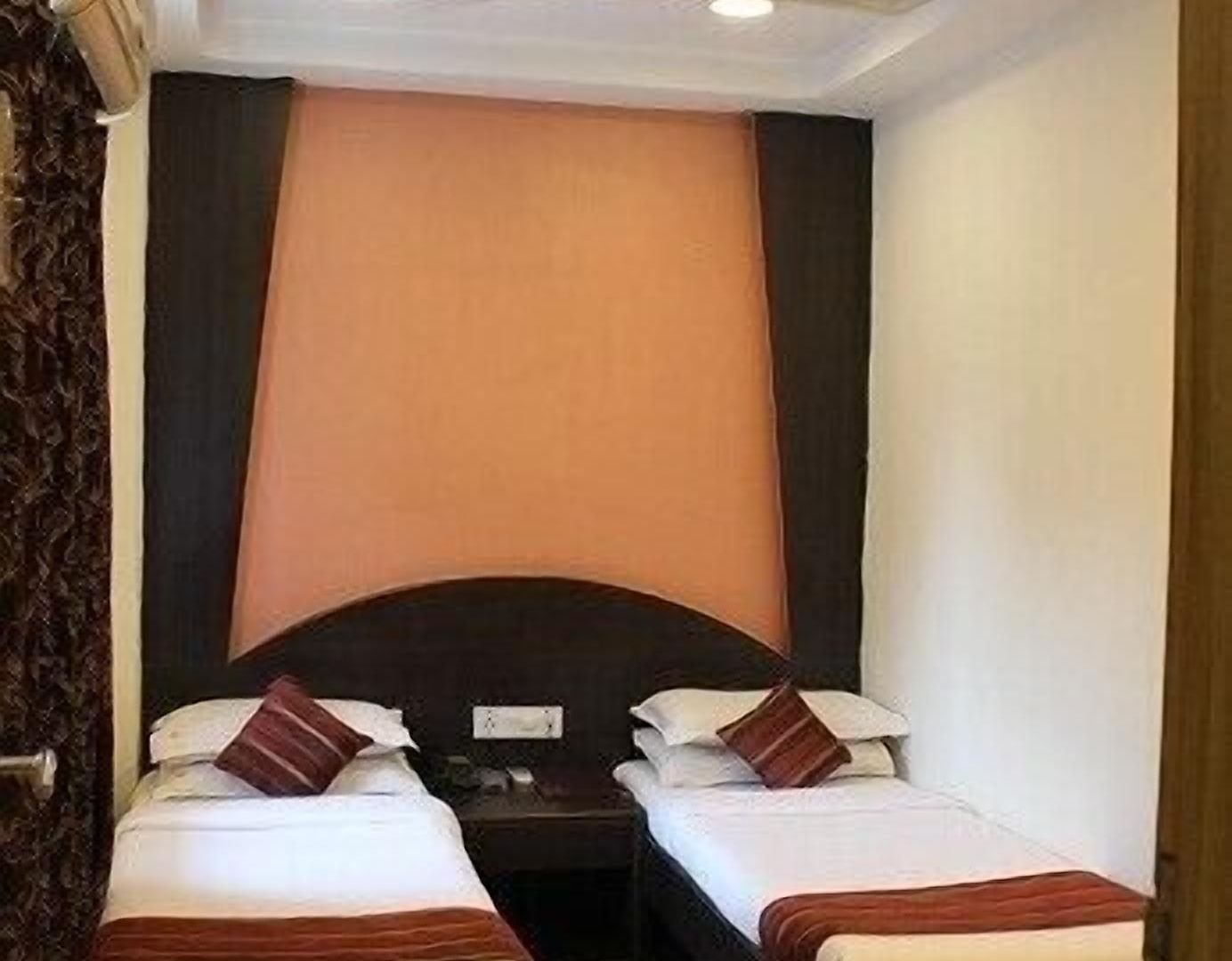 Fortune Hotel
