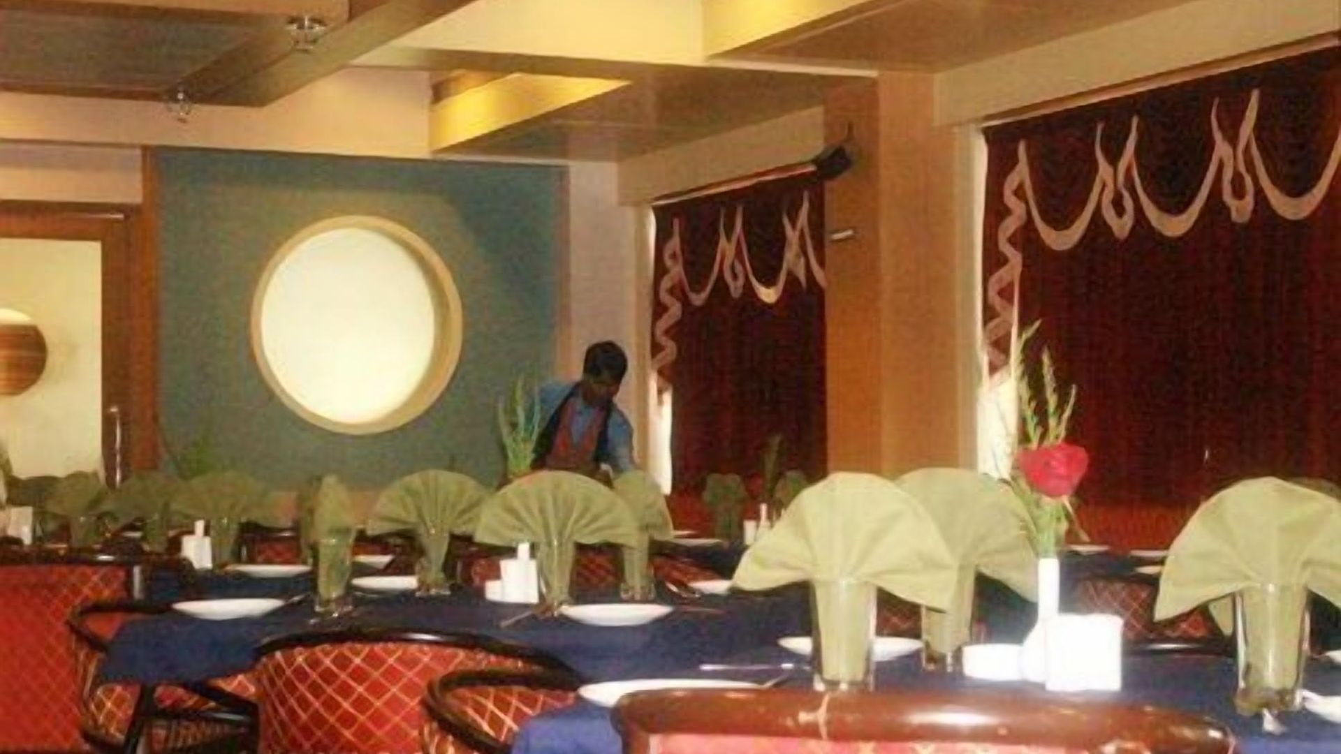 Treebo Trend Host Hotel 2*