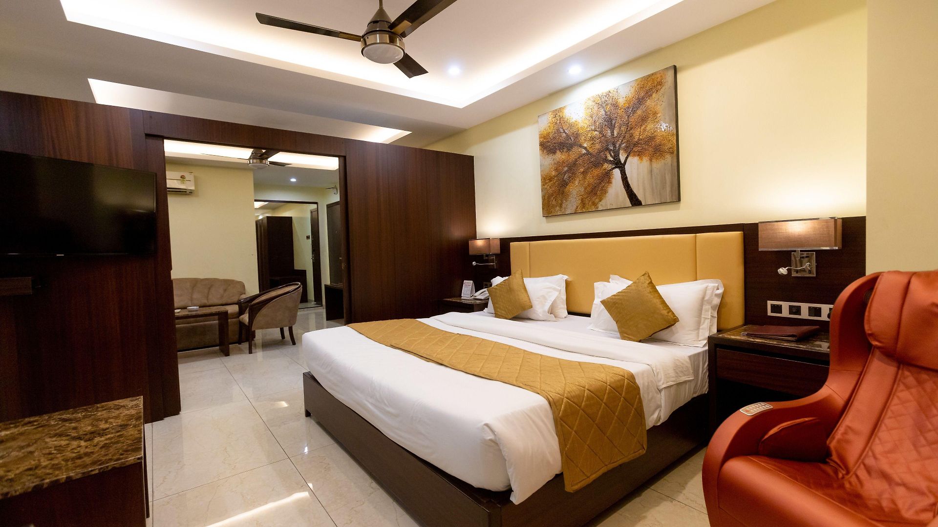 Godwin - Colaba 3*