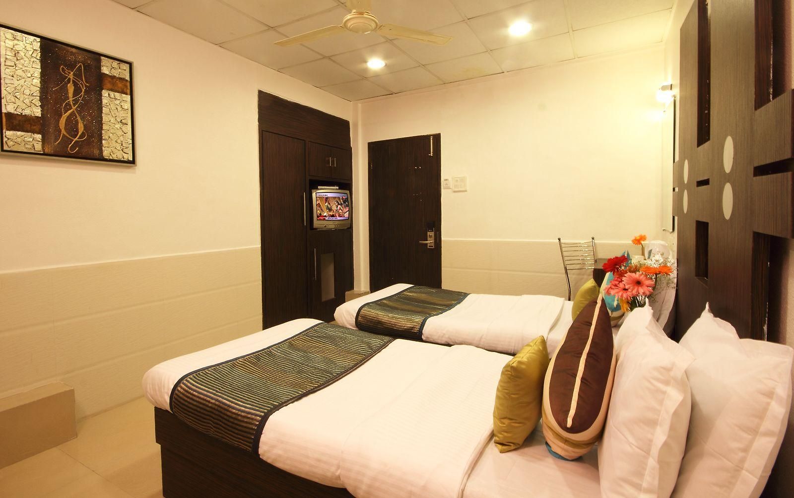 Supreme - Cuffe Parade 3*
