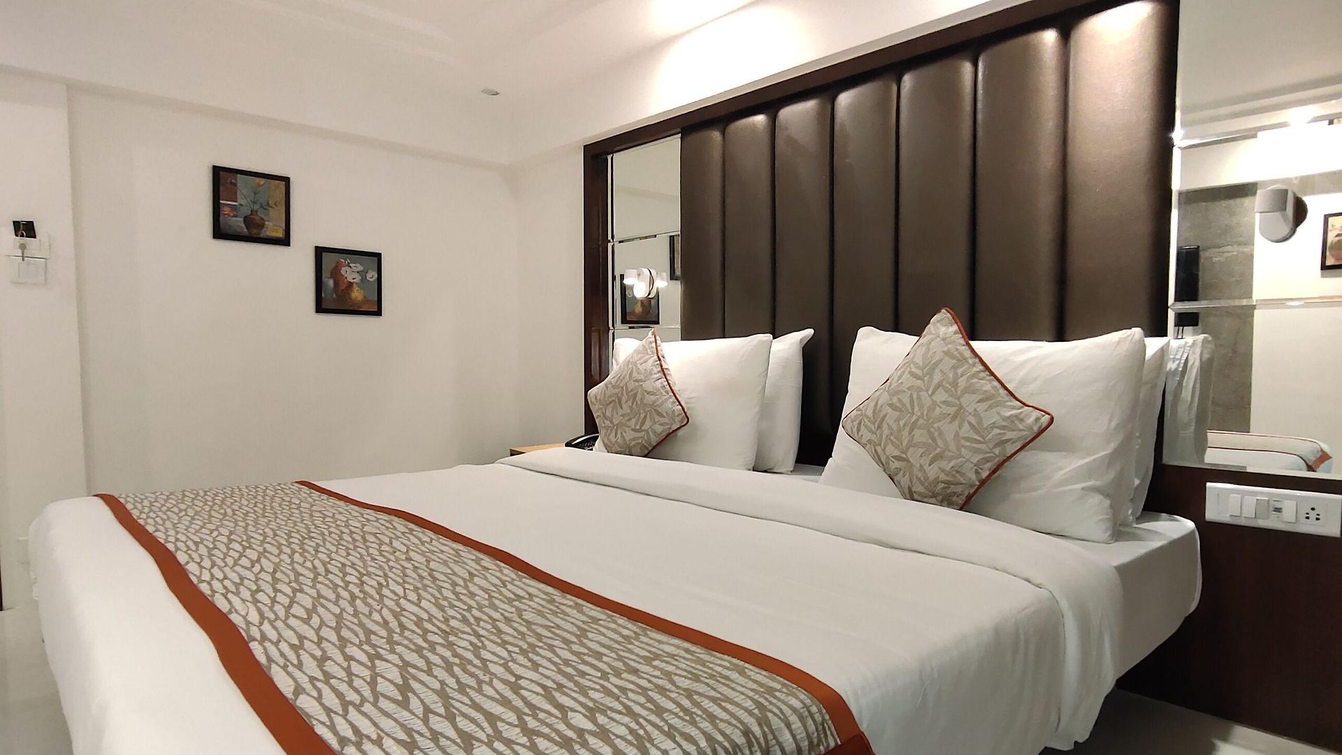 Supreme - Cuffe Parade
