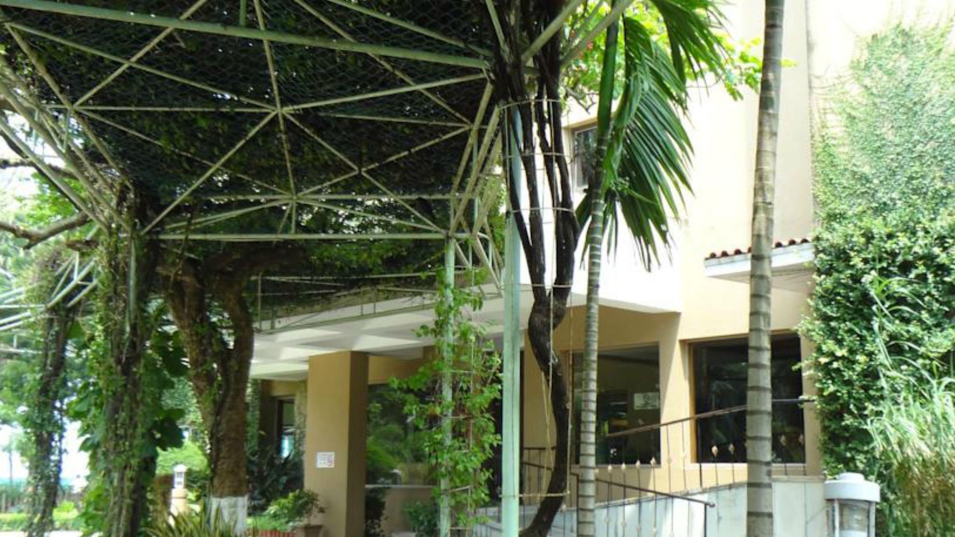 Resort The Mumbai