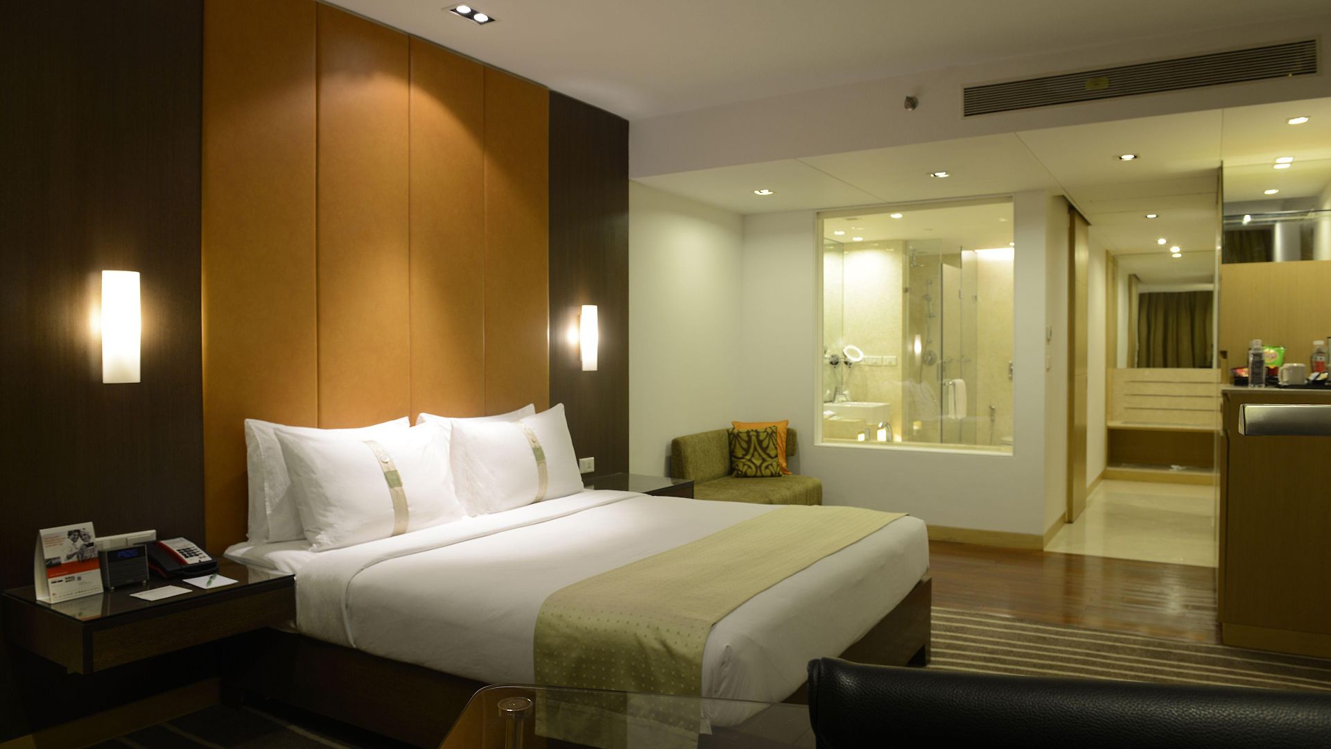 International Airport By Ihg 5*