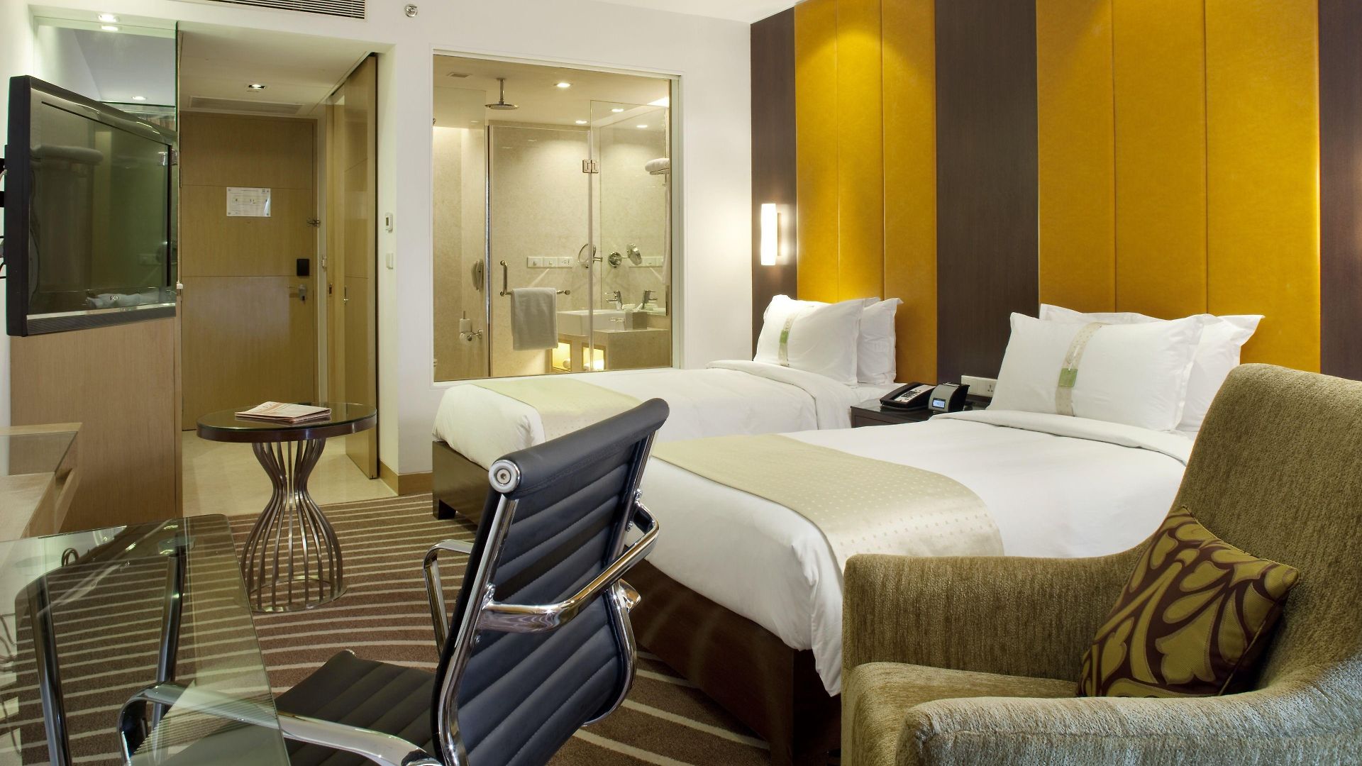 International Airport By Ihg Hotel 5*